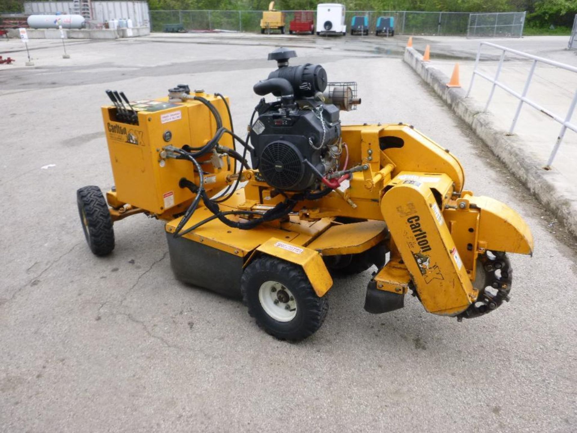 Carlton SP4012 25 HP Auto S Stump Grinder