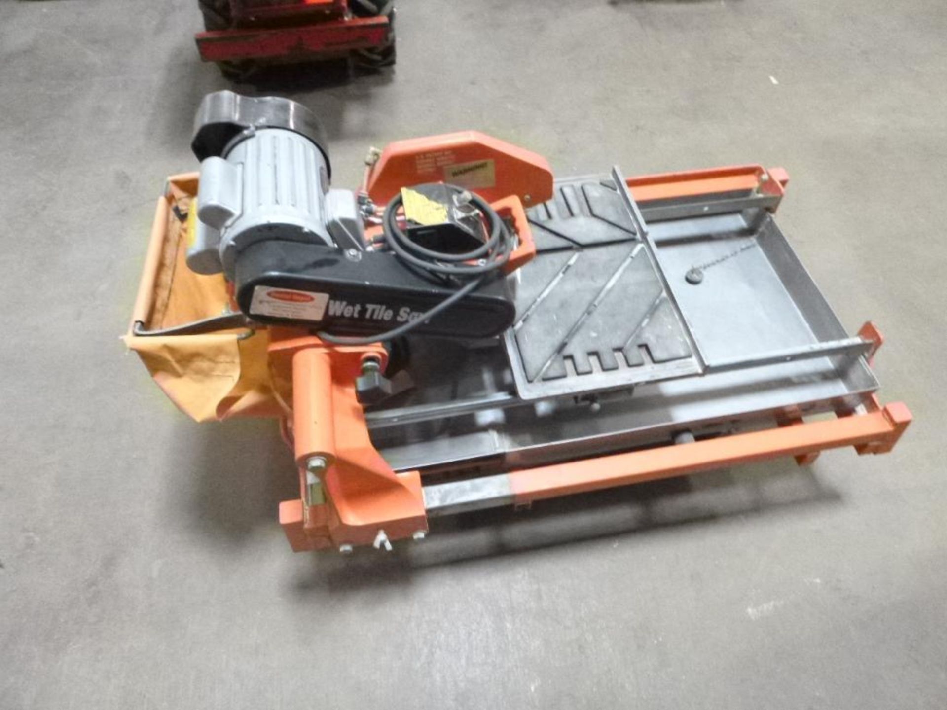 LOT: Core Cut CC1000T 10 in. Tile Saw, S/N CC110163, with Stand, Cuts 24 in. Tile - Image 6 of 8
