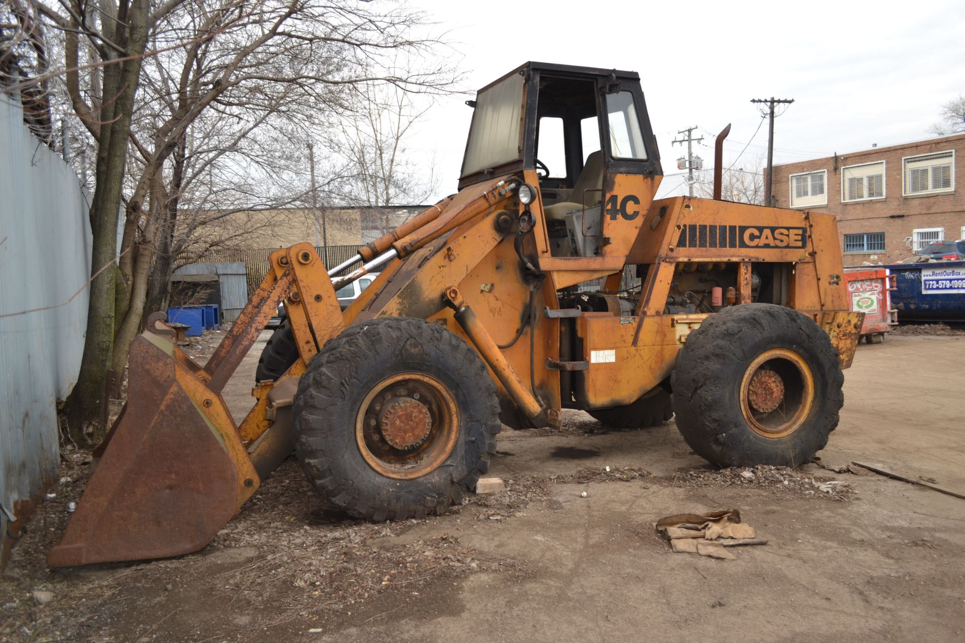 Case Wheel Loader Model W24C, S/N N/A, 102 in. General Purpose Bucket, Cab (engine doesn’t run) - Image 2 of 5