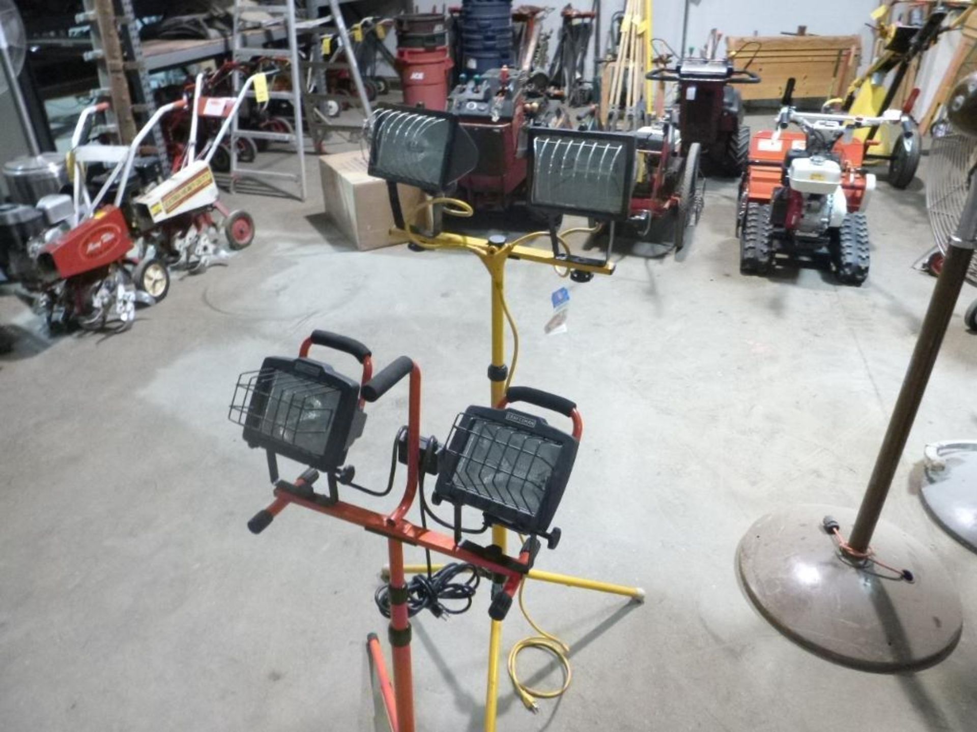 LOT: (2) Work Lights