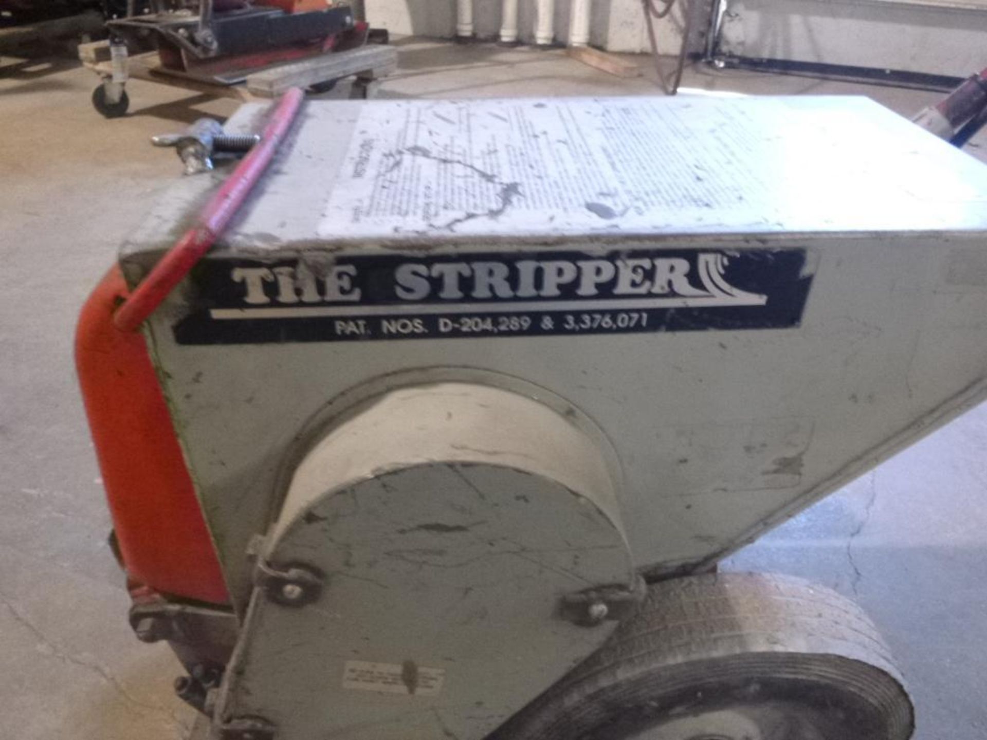 Floor Tile/Carpet Stripper - Image 5 of 6