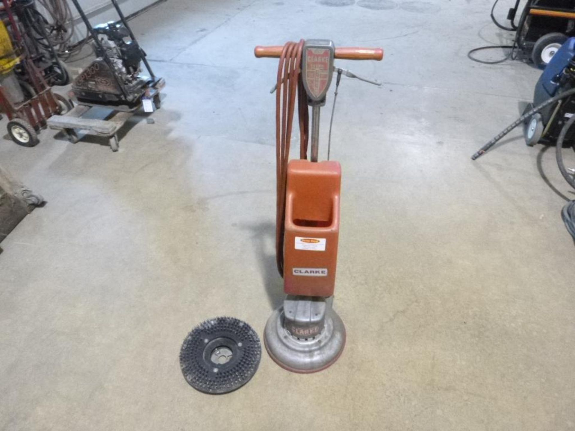 FM 13RS Floor Polisher with Tank, 13 in.