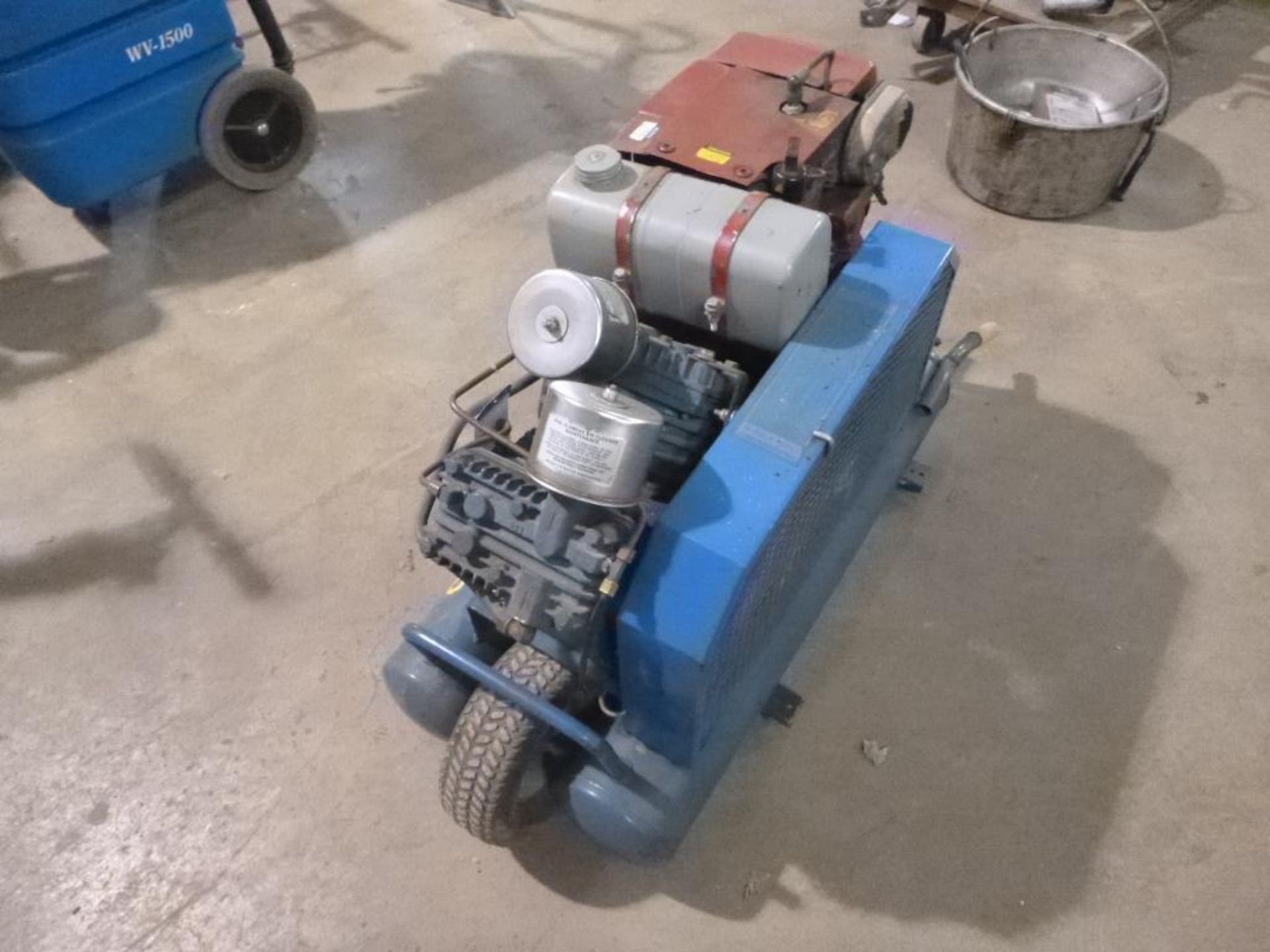 Compressor, Gas 8 HP, Emglo, S/N 62084208, Twin Tank - Image 7 of 10