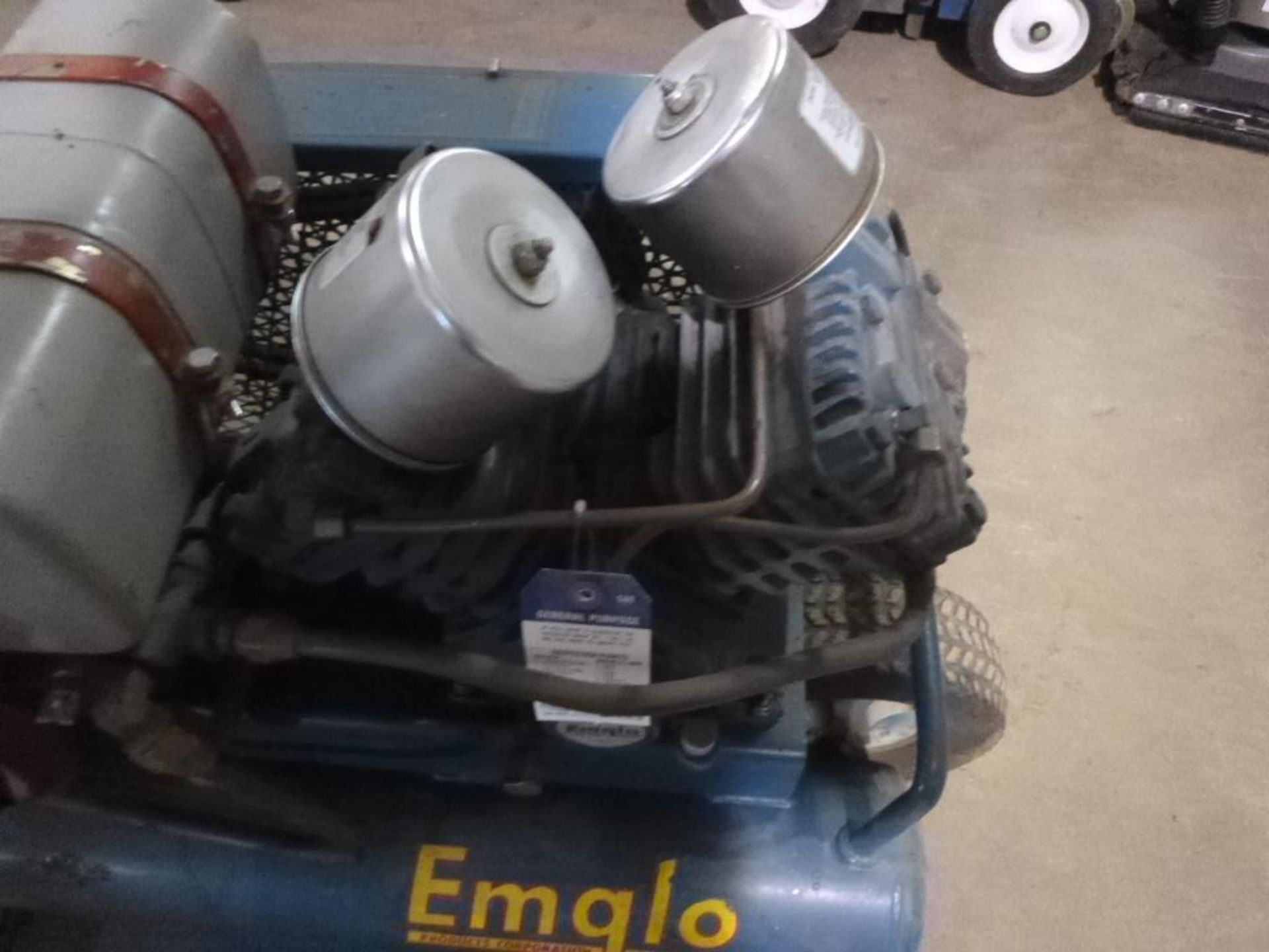 Compressor, Gas 8 HP, Emglo, S/N 62084208, Twin Tank - Image 3 of 10