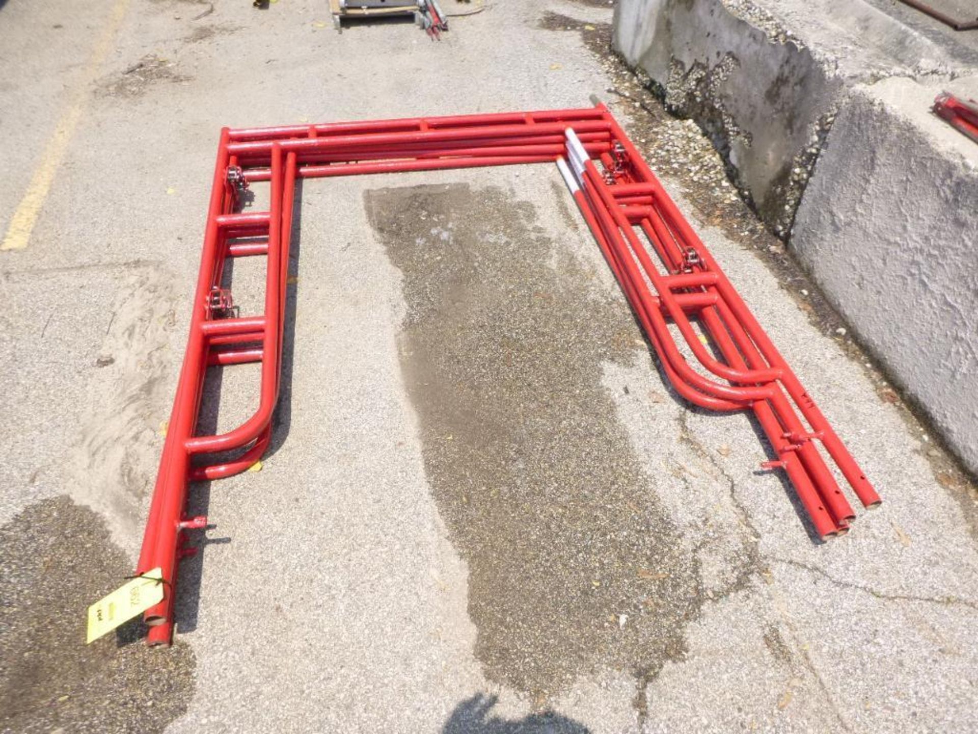 LOT: (4) Scaffold Frames Walkthru 6 ft. 6 in.