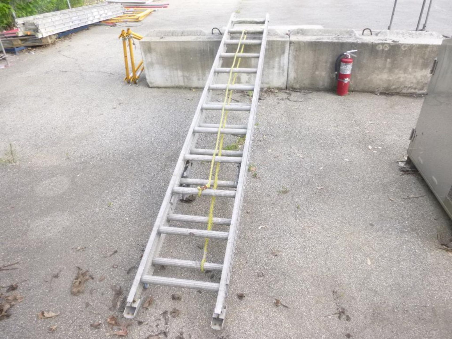 Aluminum Extention Ladder, 24 ft. - Image 2 of 2