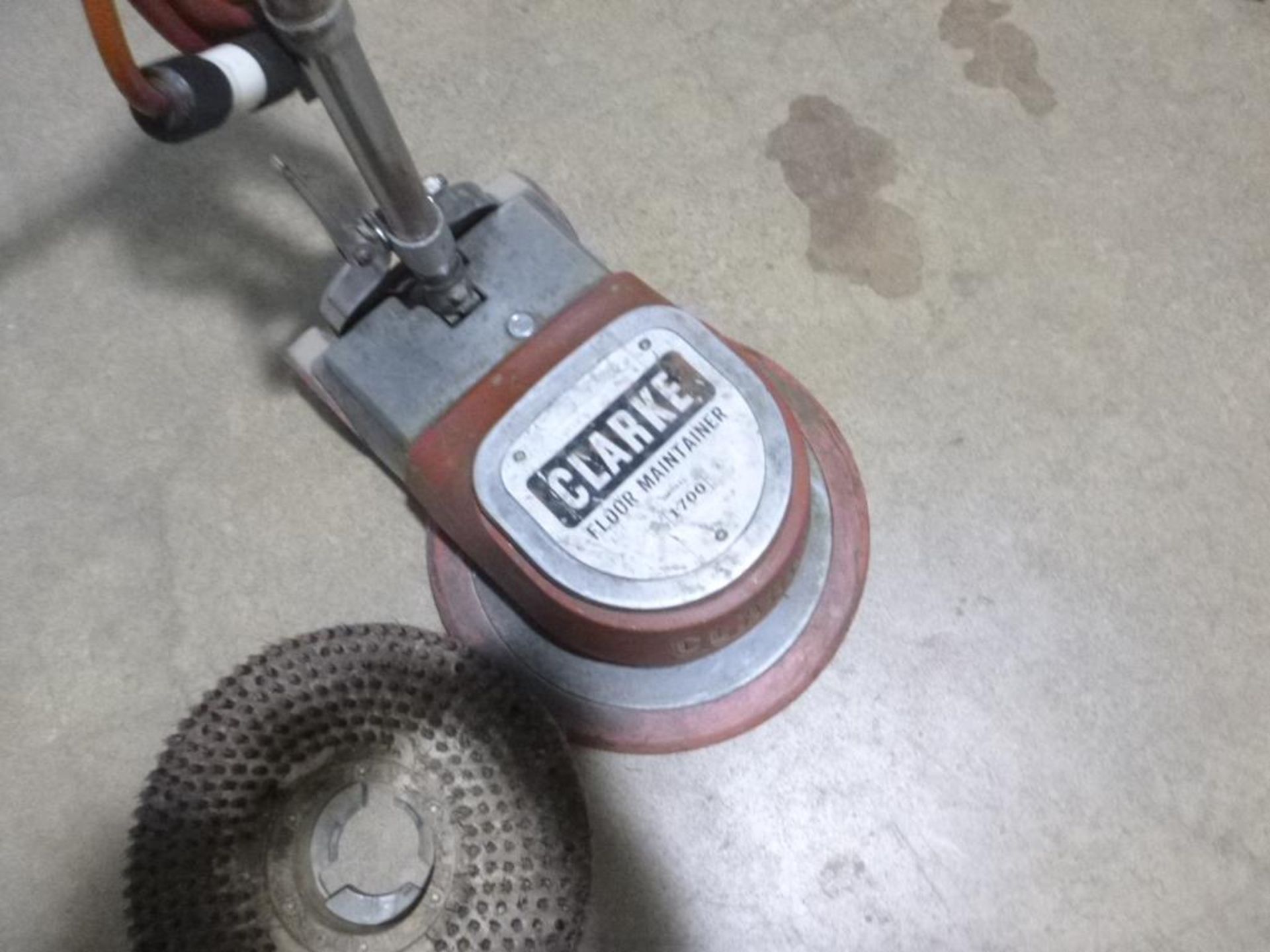 FM 17 Floor Polisher, 17 in. S/N 3212 - Image 2 of 2