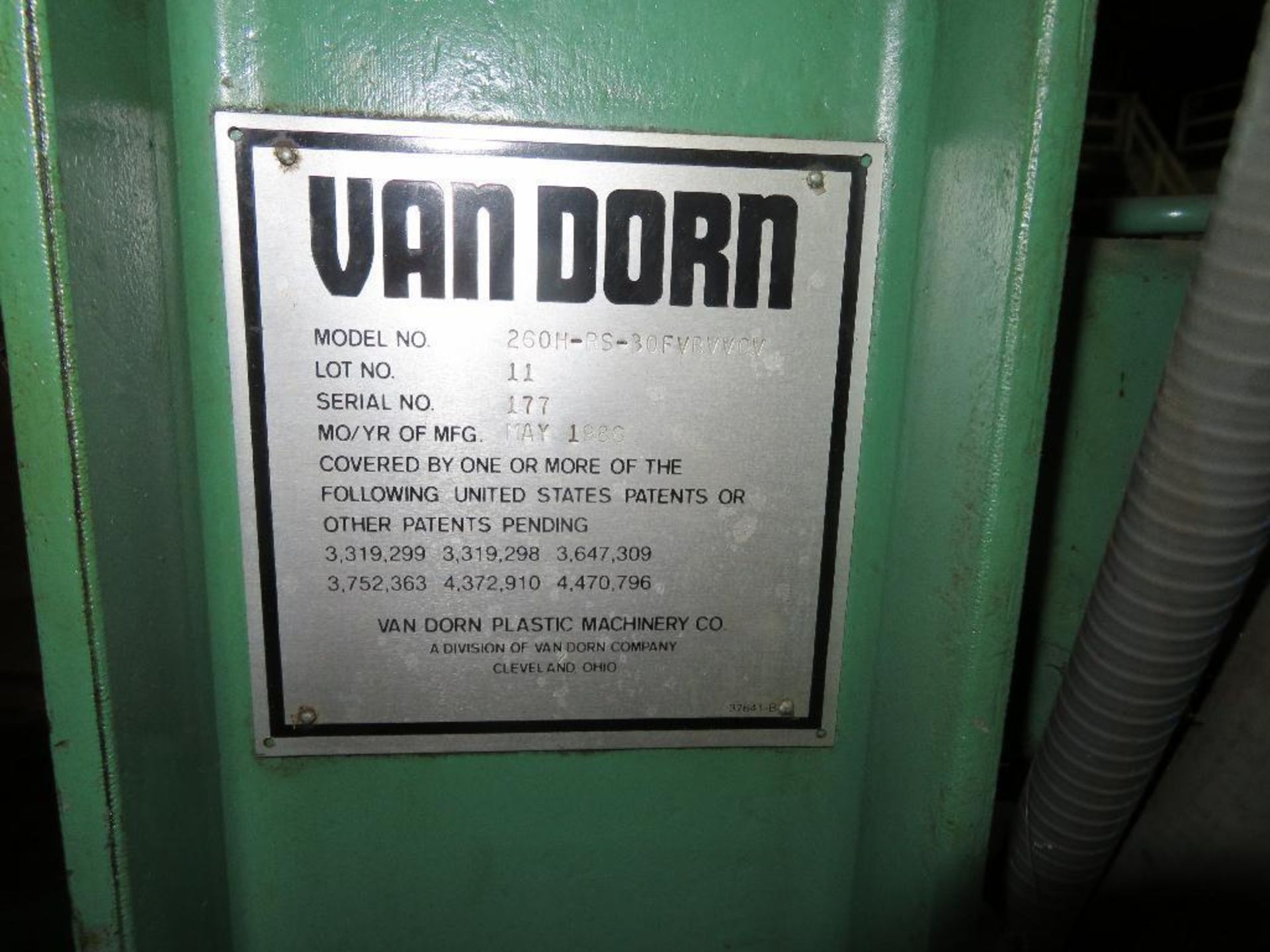 Van Dorn 260 Ton, 30 oz. Hydraulic Injection Molding Machine Model 260H-RS-30FVBVVCV, S/N 177 (1986) - Image 7 of 7
