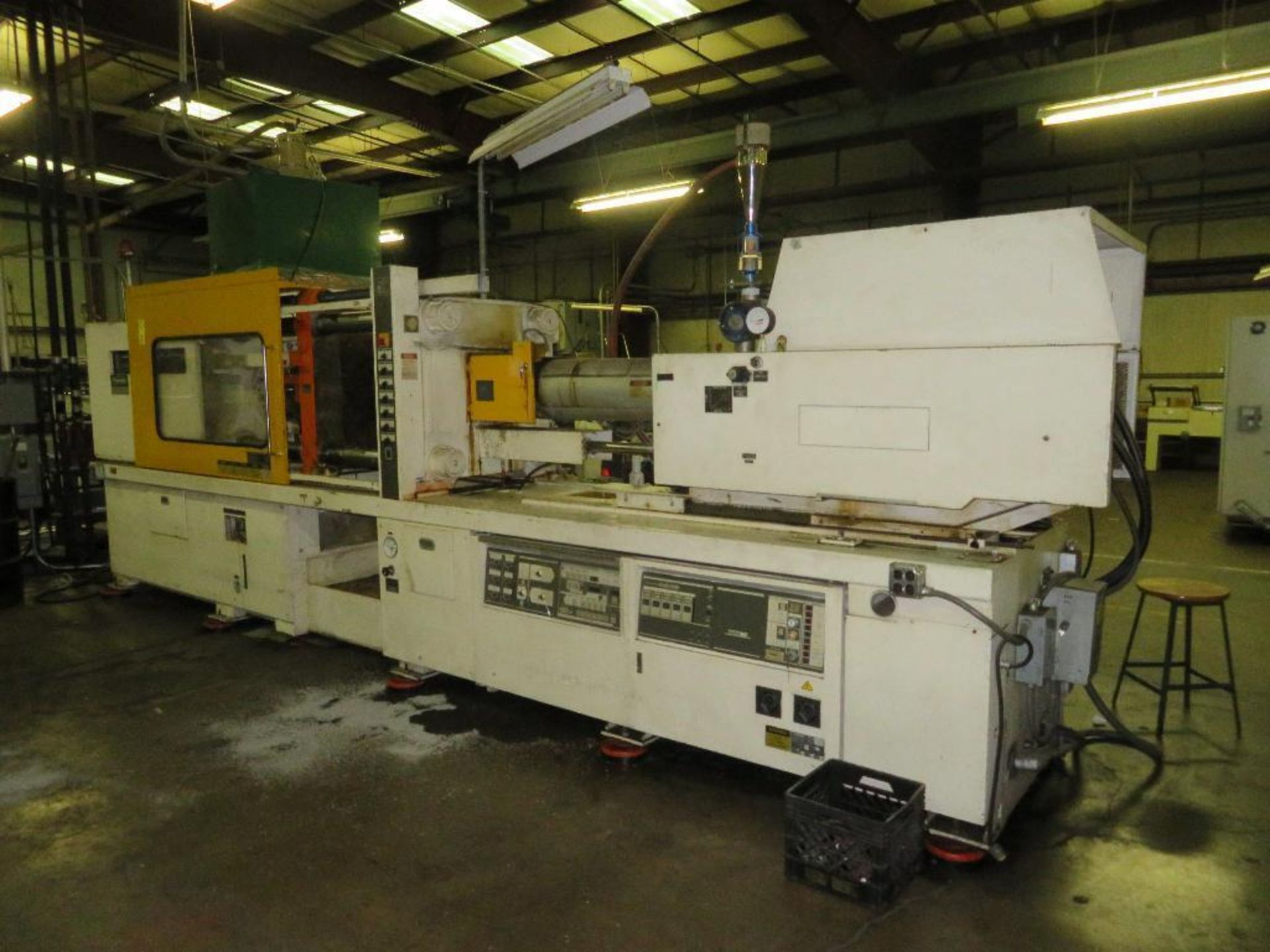 Toshiba 310 Ton, 30.3 oz. Hydraulic Injection Molding Machine Model ISE310-17A, S/N 715403 (1987), 2