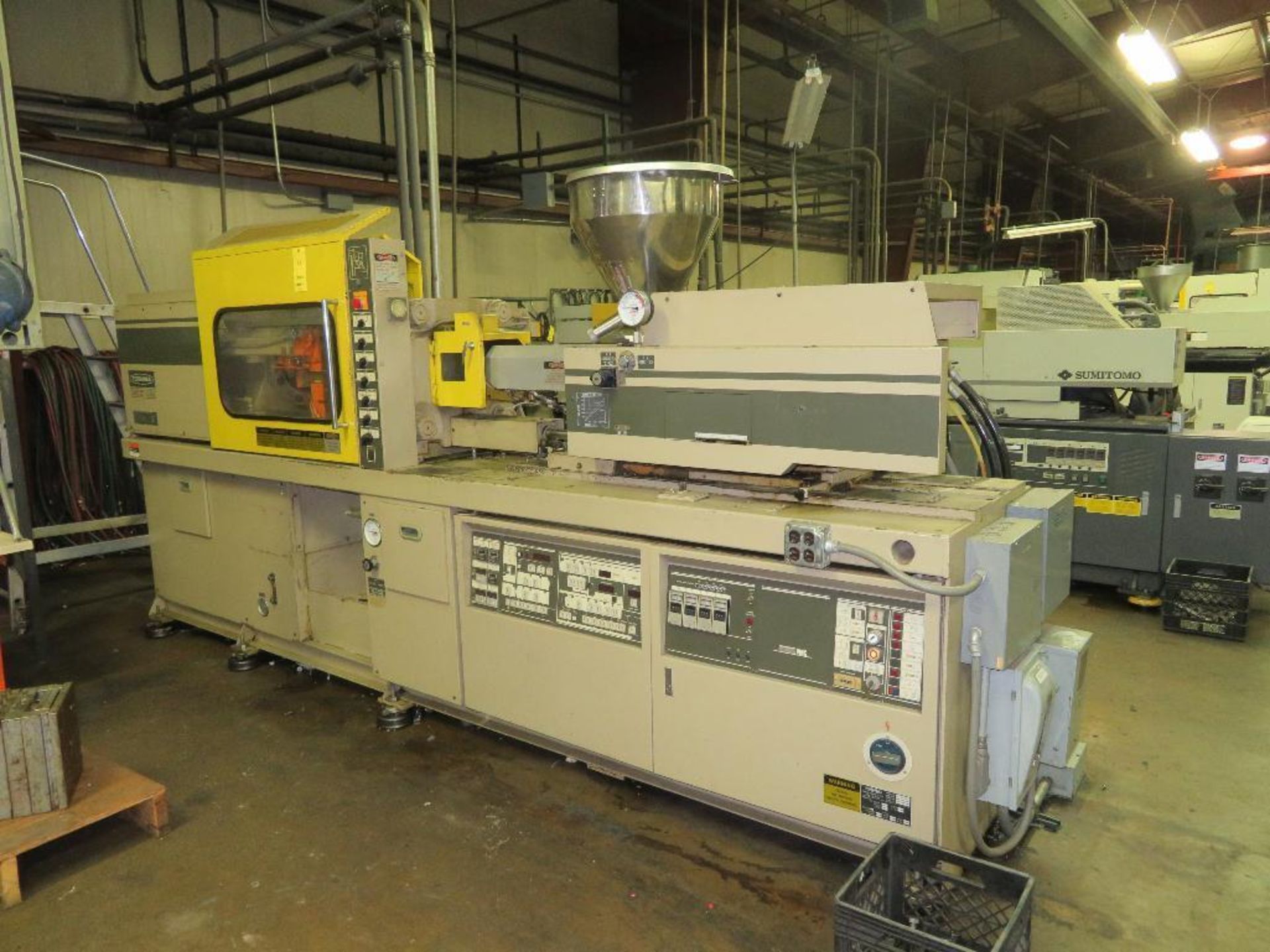 Toshiba 85 Ton, 4.6 oz. Hydraulic Injection Molding Machine Model ISE85-2B, S/N 420309 (1984), 14 in