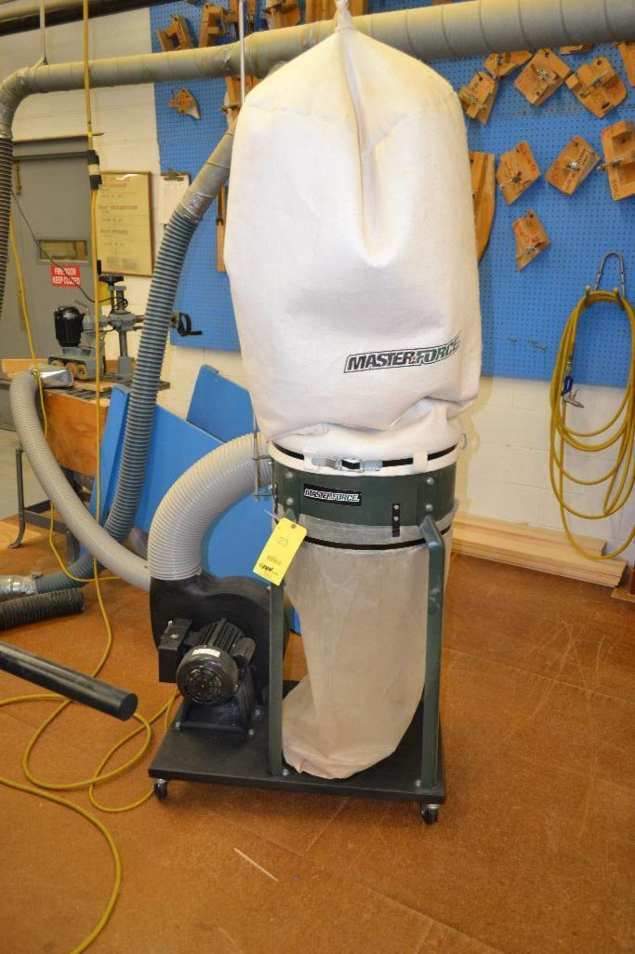 Masterforce 1200 CFM, 1.5 HP Portable Dust Collector Model 240-0050, S/N 201-004