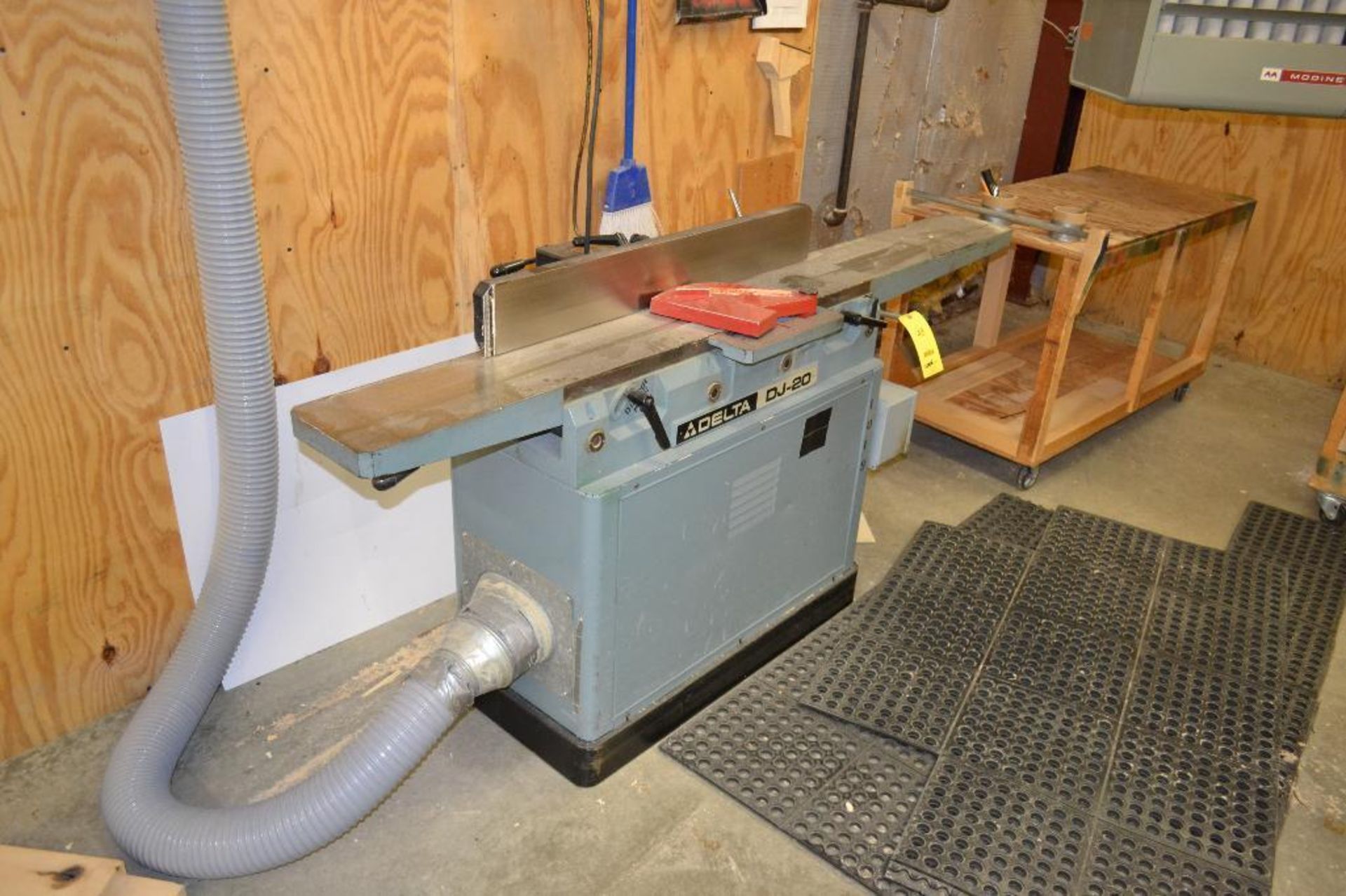 Delta 8 in. Round Head Jointer Model DJ-20, S/N 93D-11014, 8 in. x 77 in. Work Table - Image 2 of 2