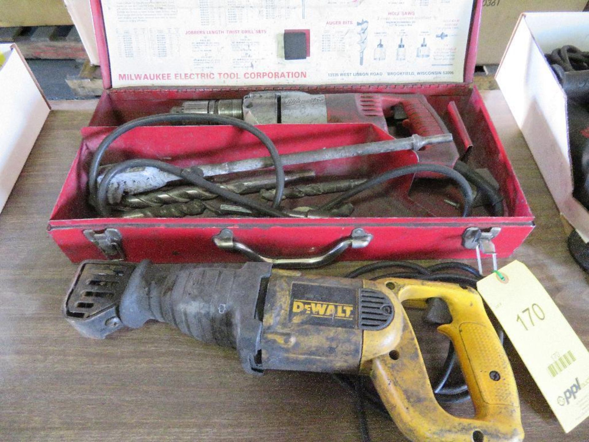 LOT: Milwaukee Hammer Drill, Dewalt Reciprocating Saw