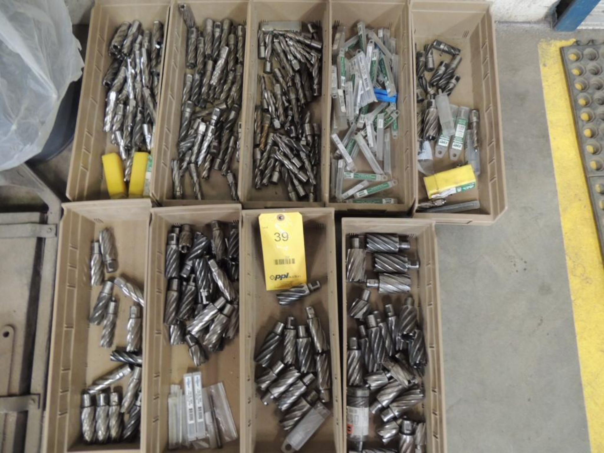 LOT: Assorted 1/2 in. to 1 in. Magnetic Drill Bits