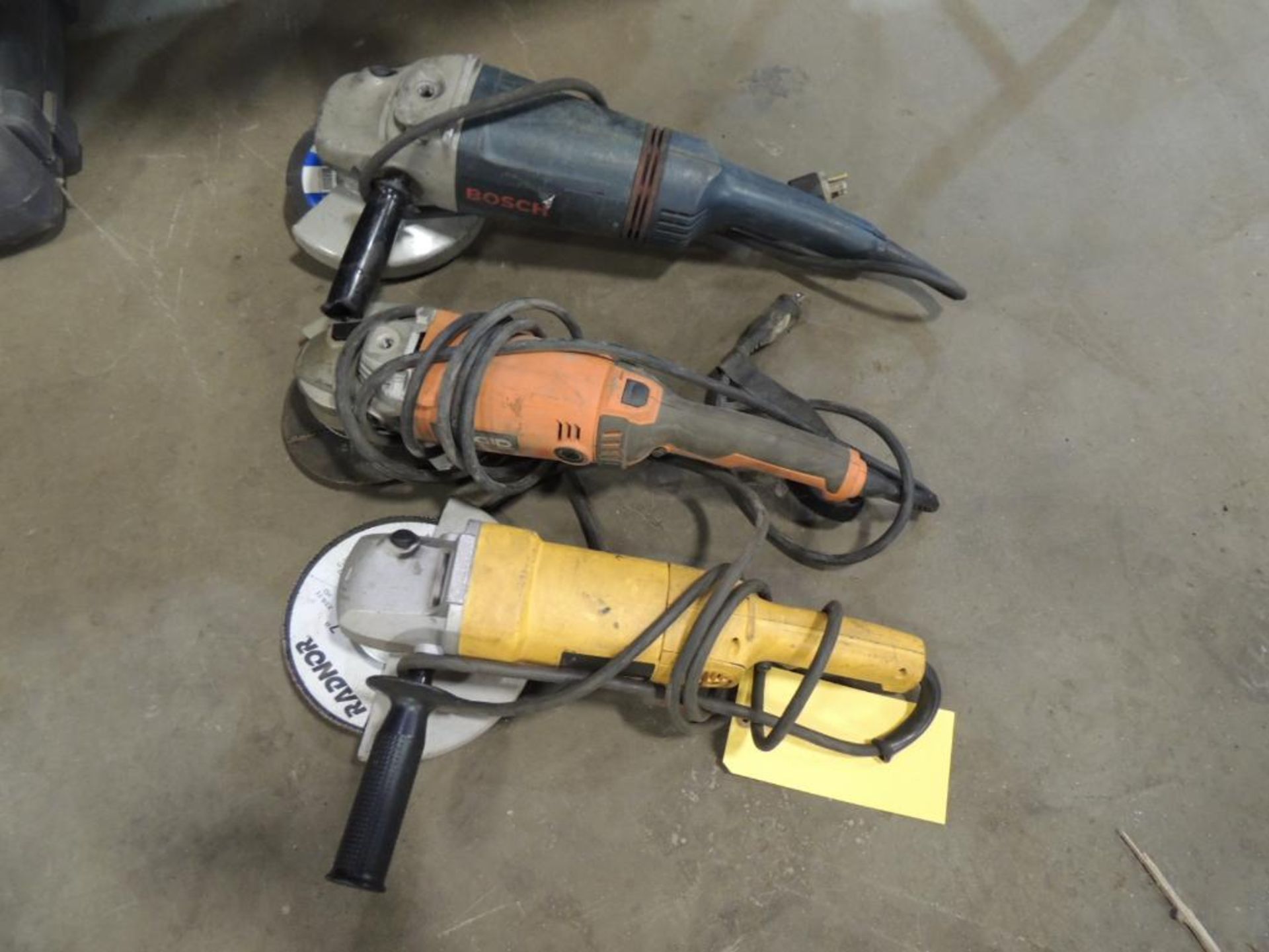 LOT: Dewalt & Ridgid 5 in., Bosch 7 in. Angle Grinders, 110 Volt