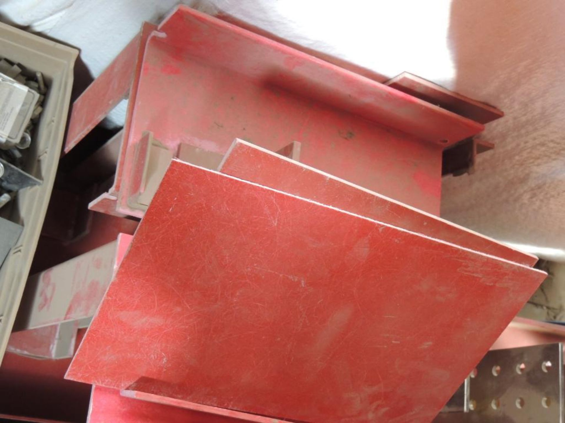 LOT: Fiberglass Isolating Angle (red bar) - Bild 5 aus 5