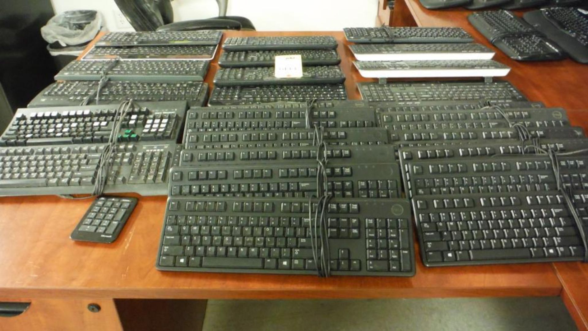 LOT: (51) Logitech, HP, Dell & Microsoft Keyboards - Image 4 of 4