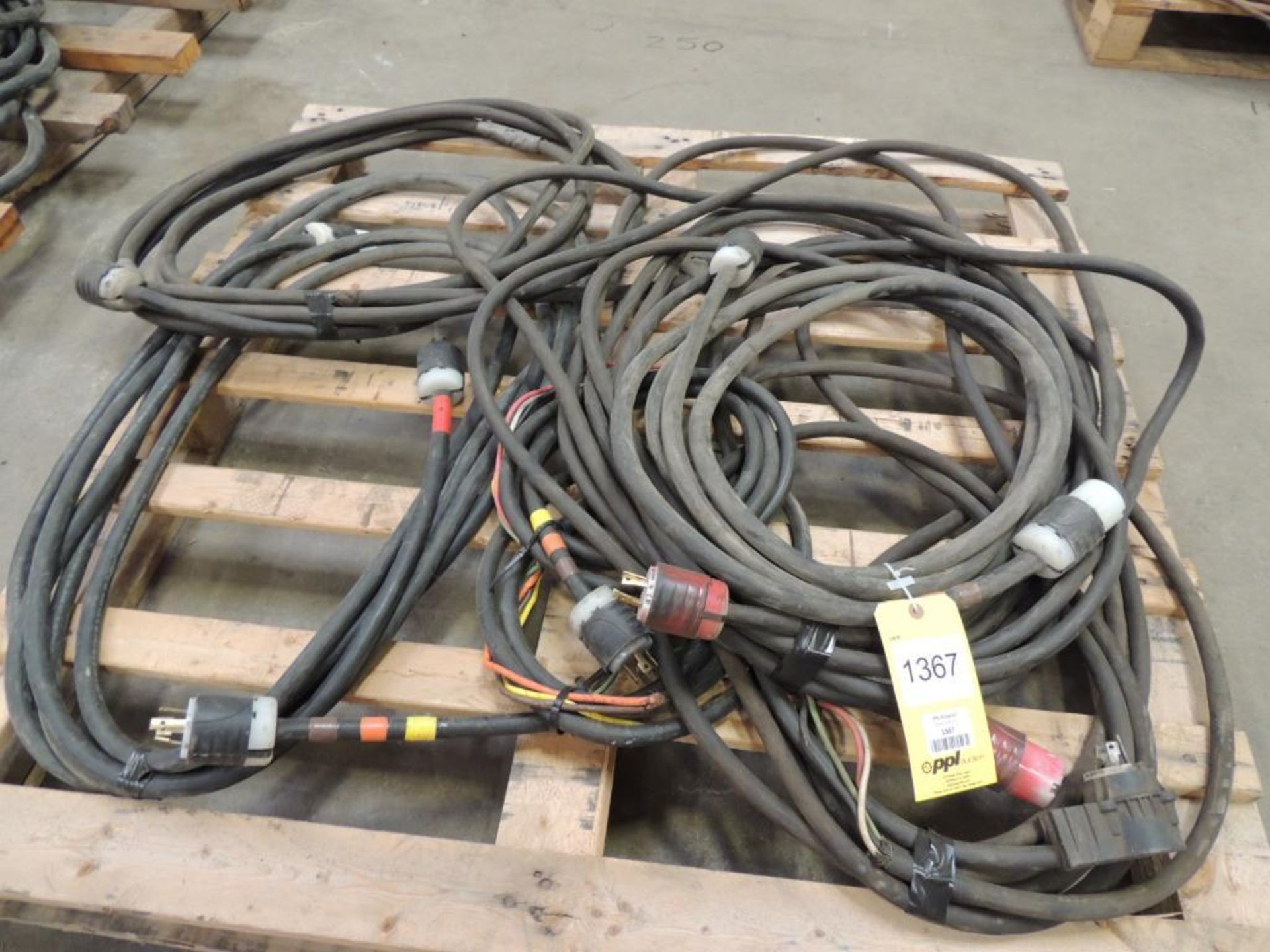 LOT: Extension Cords - 250/480 Volt