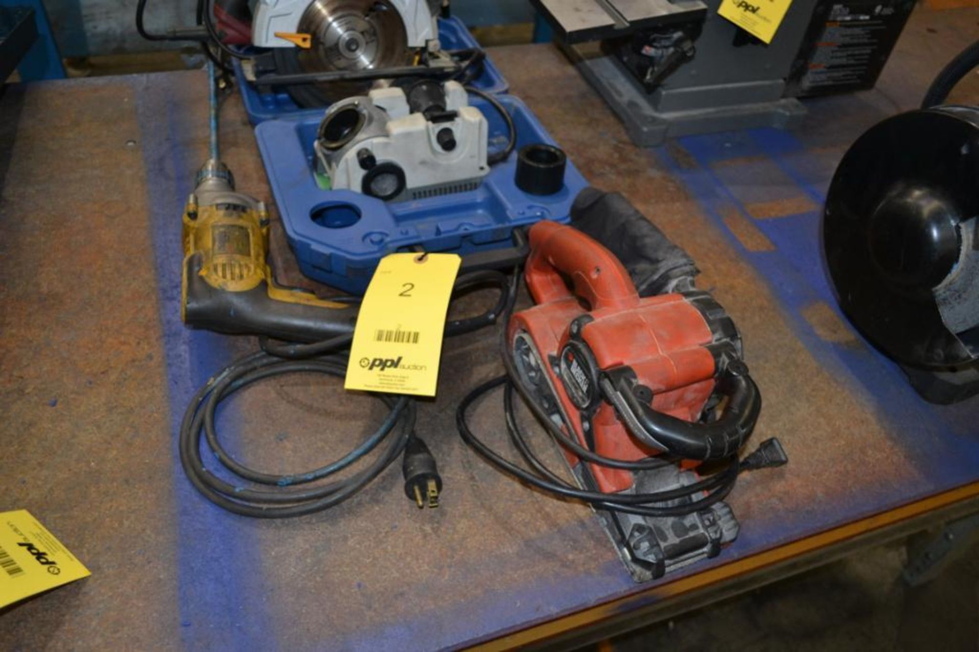 LOT: Belt Sander, 1/2 in. Electric Drill, 7-1/4 in. Circular Saw, Drill Doctor - Image 2 of 2