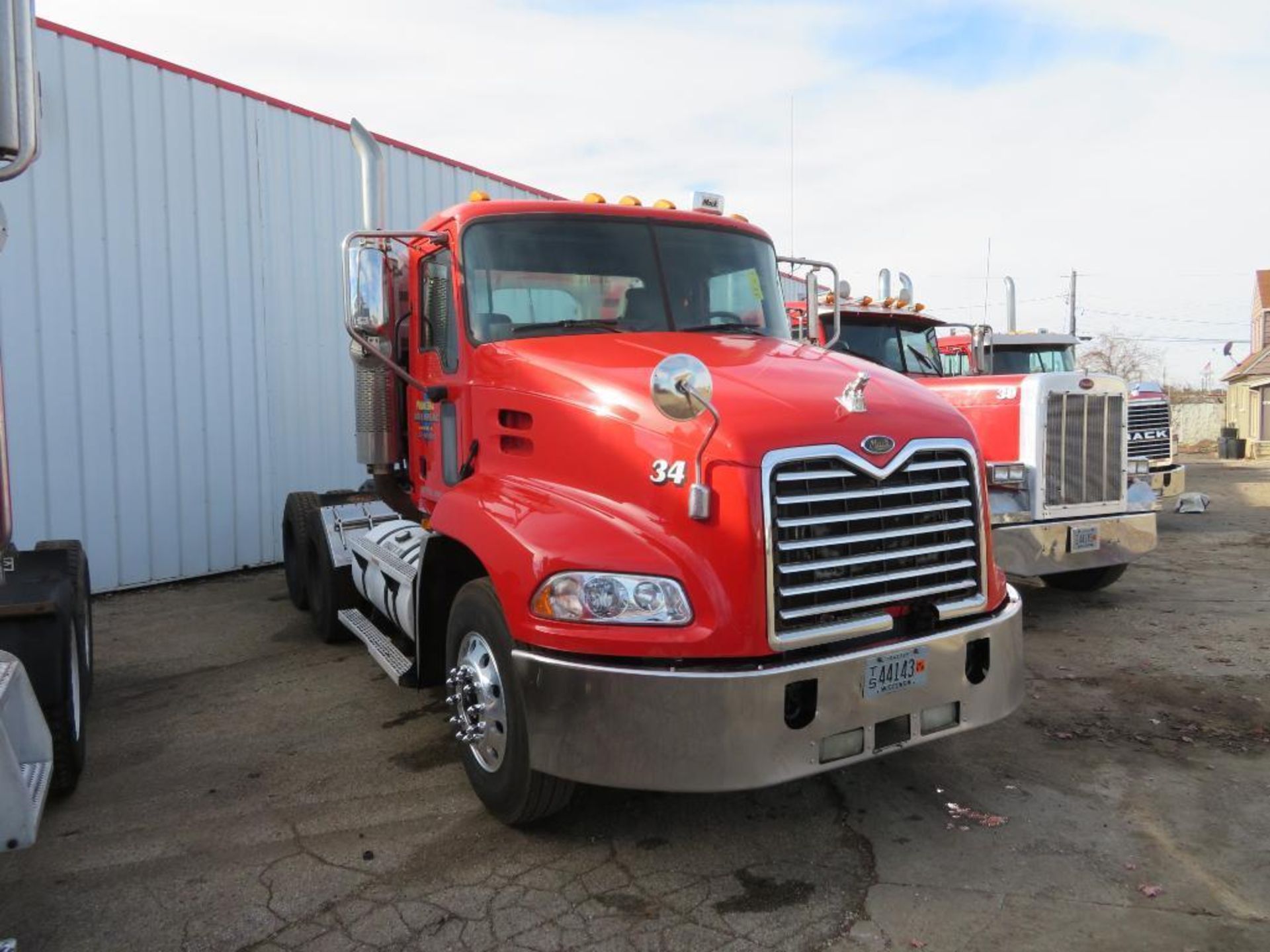 2004 Mack Conventional Tandem-Axle Truck Tractor Model CX613, VIN 1M1AE06Y94N018413, 12.0L 6 Diesel, - Image 2 of 5