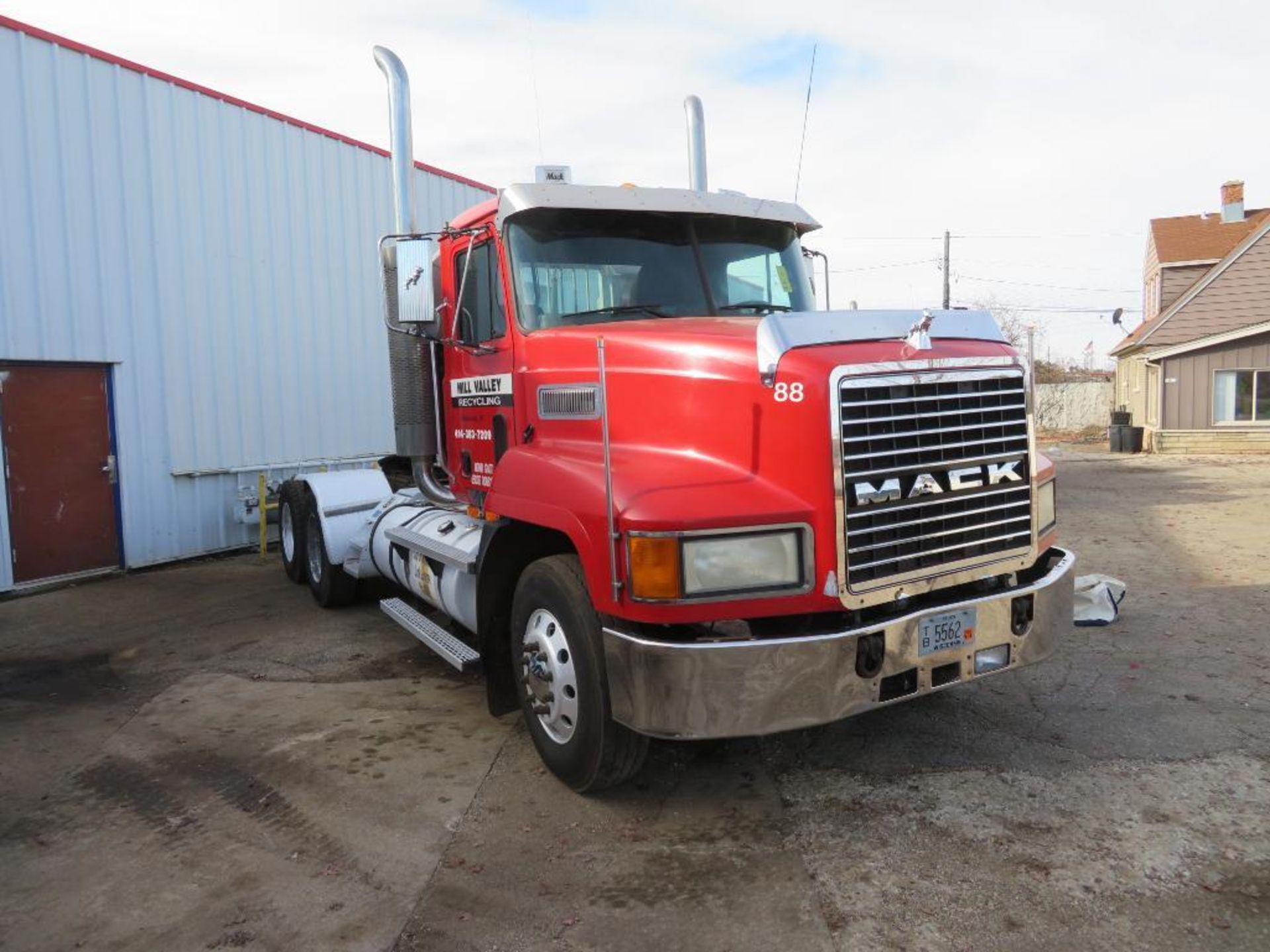 2000 Mack Conventional Tandem-Axle Truck Tractor Model CH613, VIN 1M2AA18Y1YW124560, 12.0L 6 Diesel, - Image 5 of 5