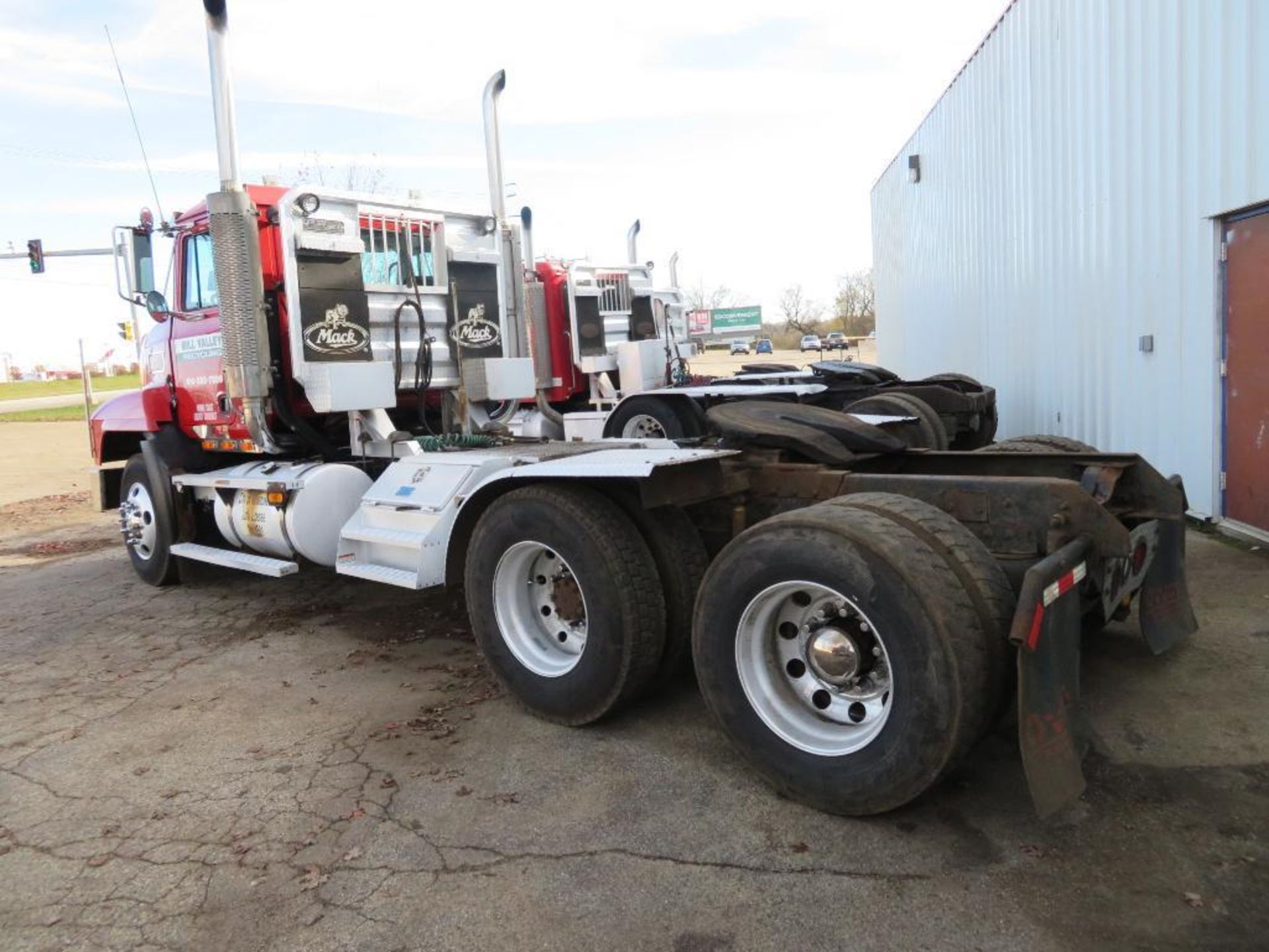 2000 Mack Conventional Tandem-Axle Truck Tractor Model CH613, VIN 1M2AA18Y1YW124560, 12.0L 6 Diesel, - Image 2 of 5