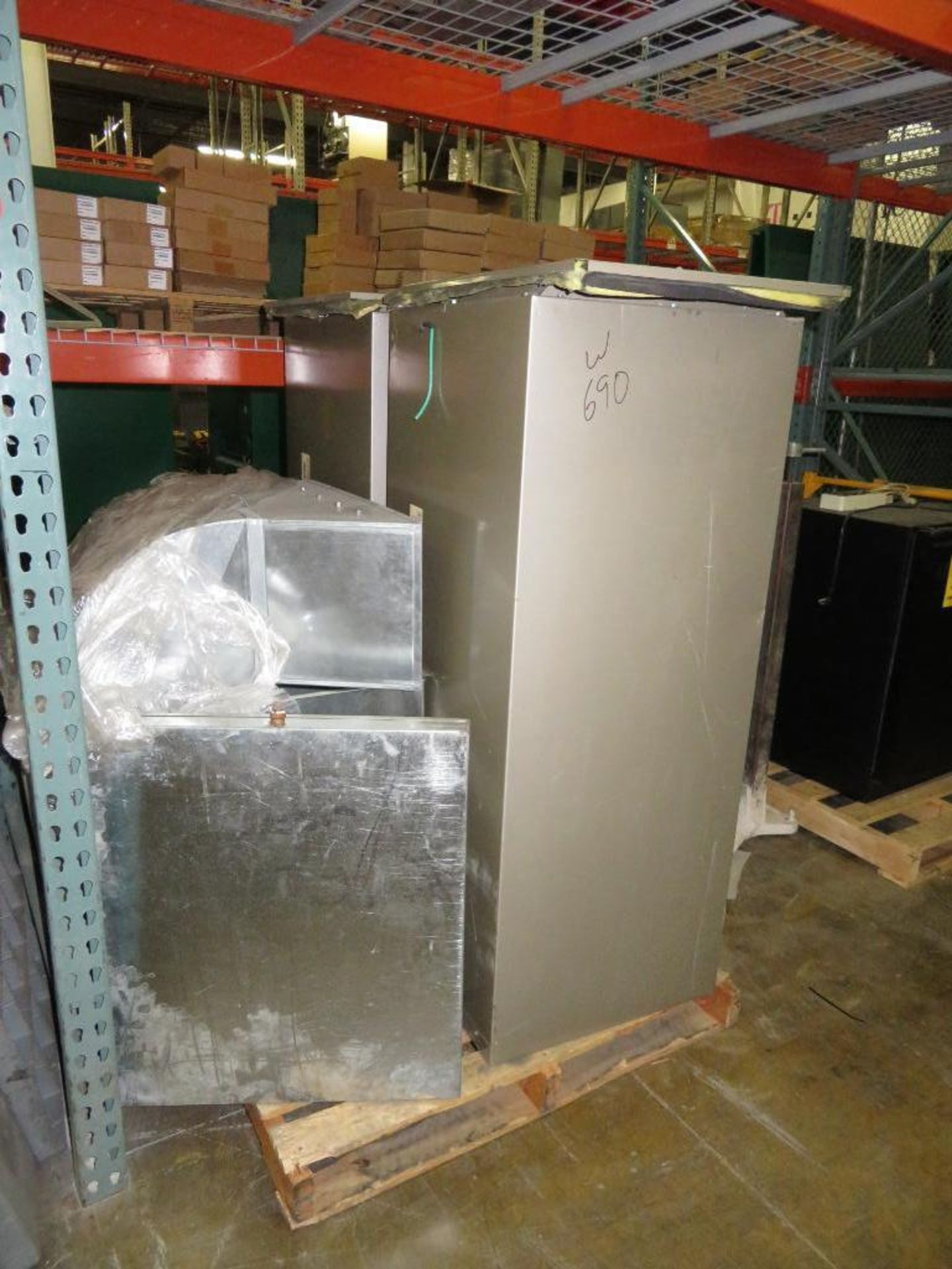 LOT: (2) Carrier A/C Units, with Ducting - Image 2 of 3