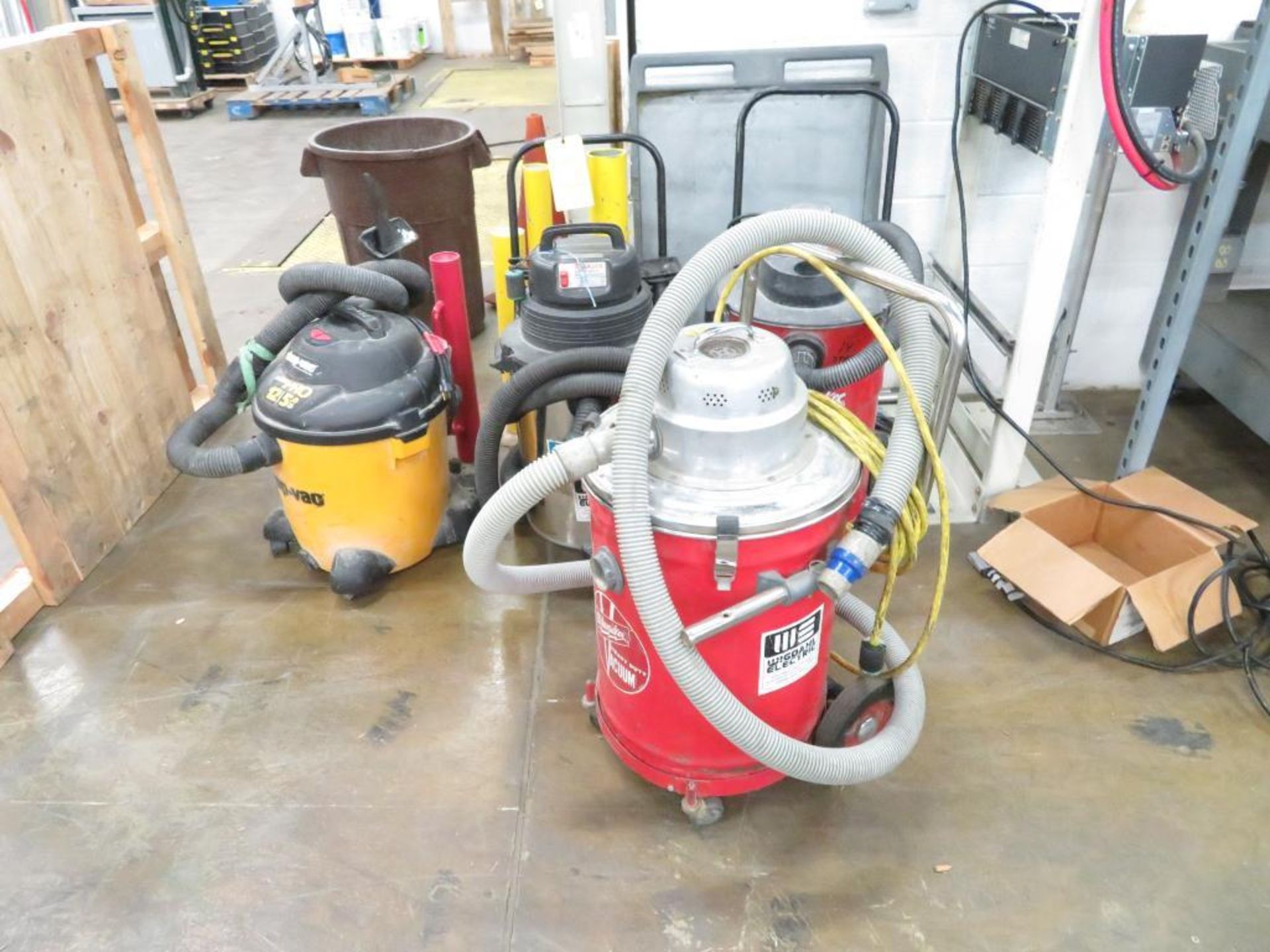 LOT: (4) Heavy Duty Shop Vacuums