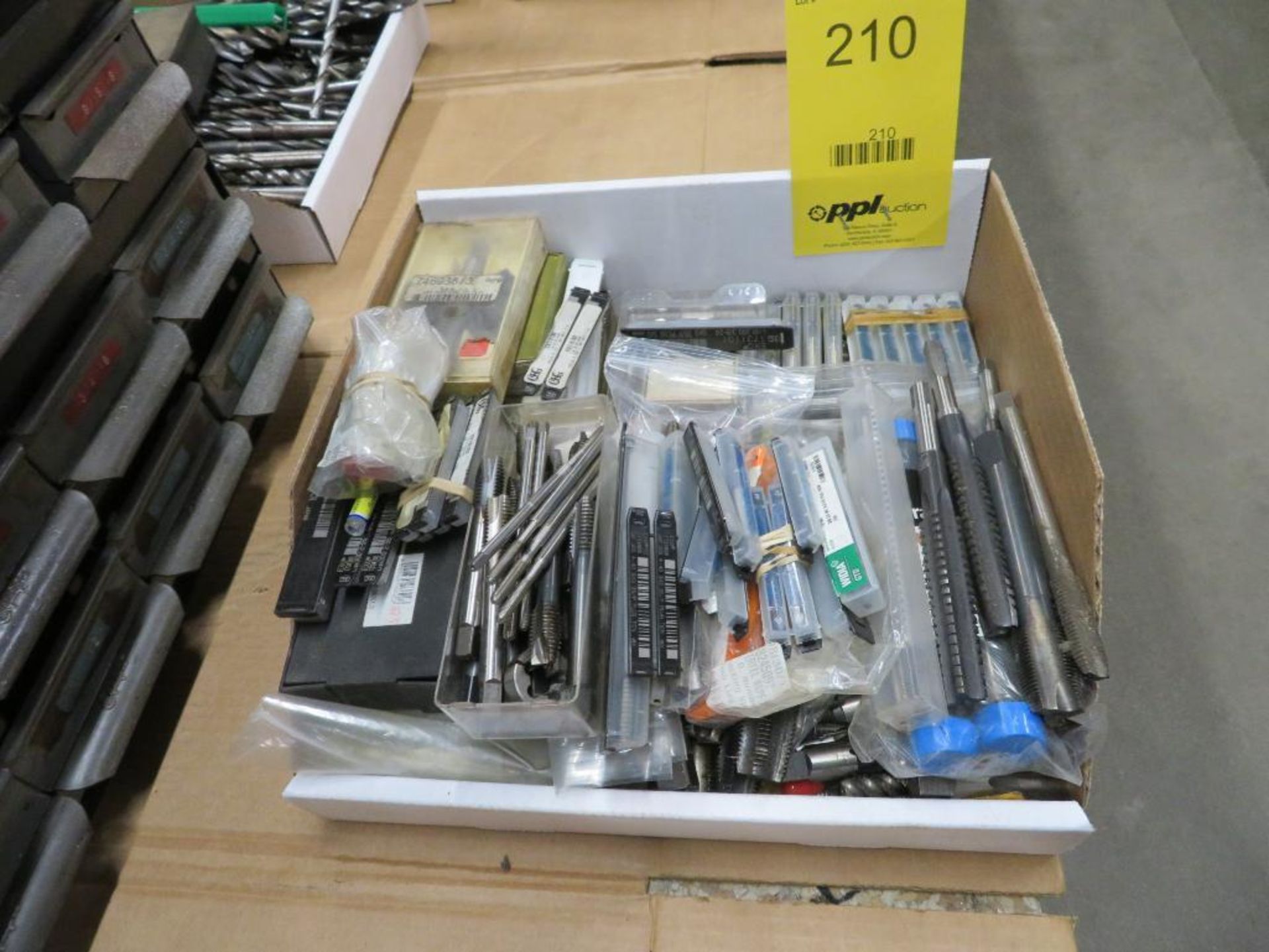 LOT: Assorted Taps