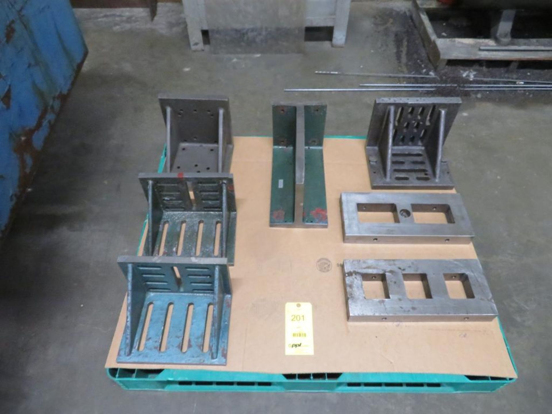 LOT: Assorted Angle Plates & Set-up Blocks