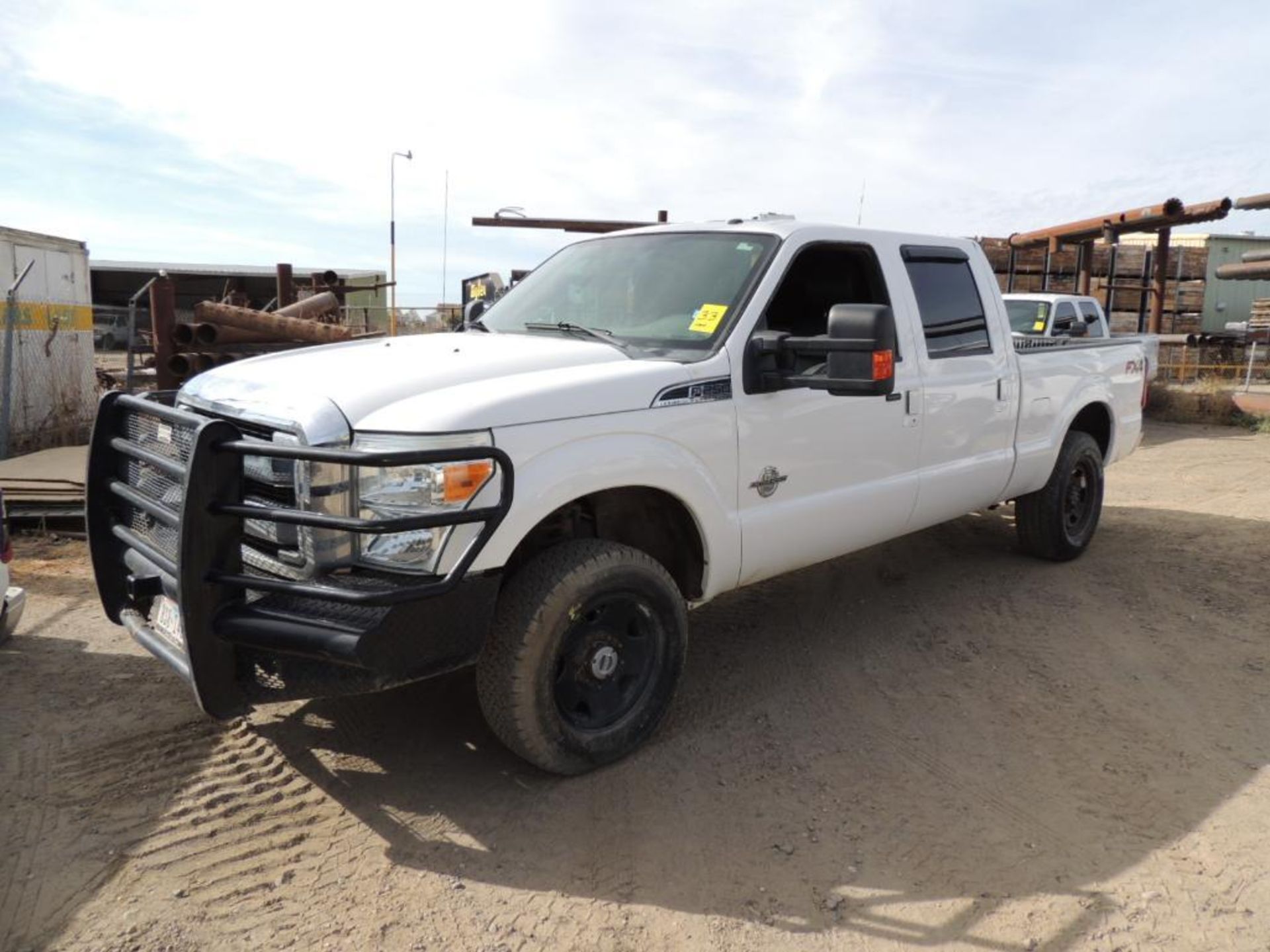 **NO TITLE** 2012 FORD F250 LARIAT SUPER DUTY CREW CAB, LONG BED, SRW, 4X4, 6.7 LTR, AUTO TRANS