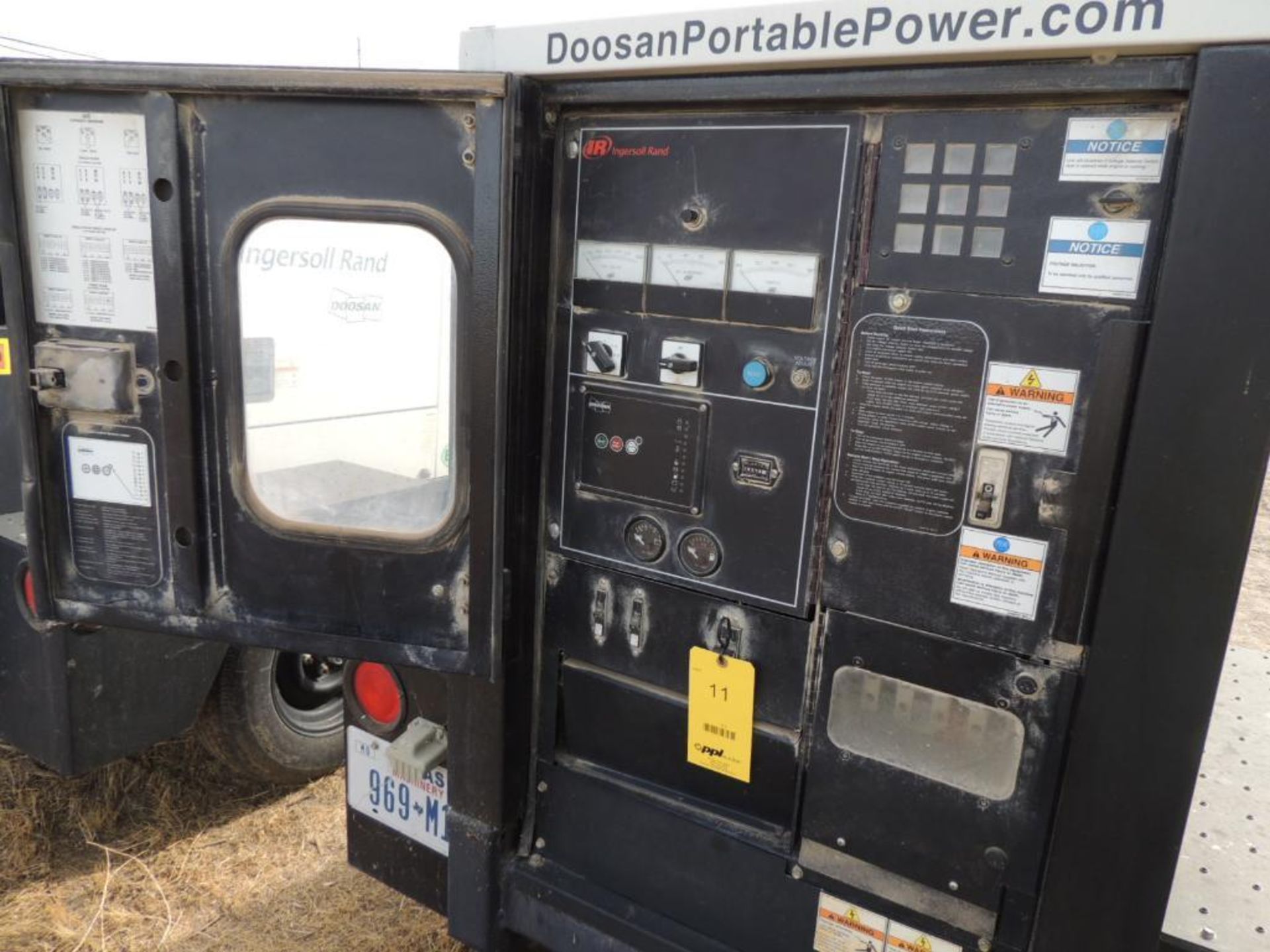 **NO TITLE** 2012 DOOSAN GENERATOR G25 MODEL G25WMI-2A-T41, S/N 4366655UBWD61 - Image 3 of 3