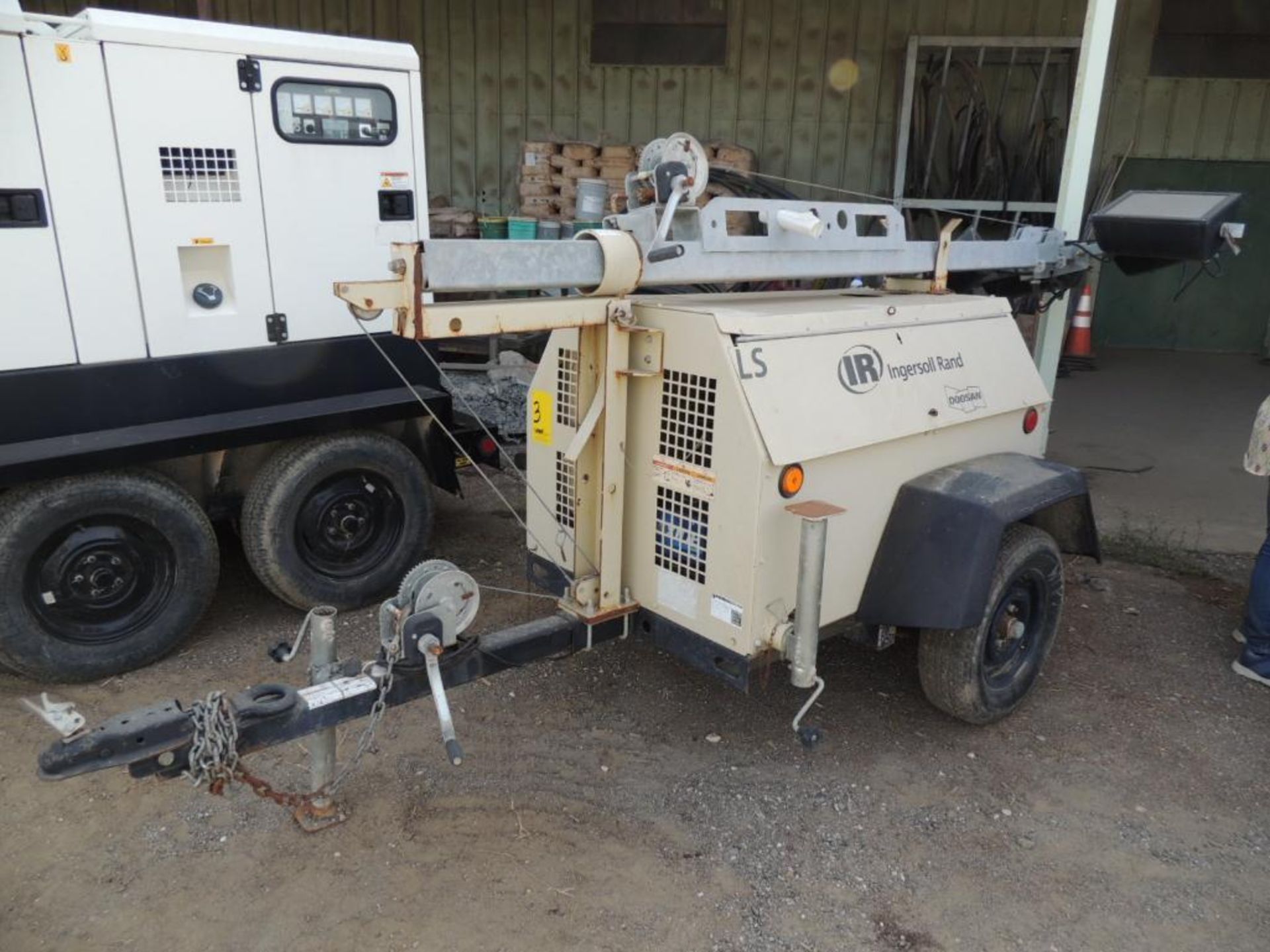 **NO TITLE** 2010 INGERSOLL RAND LIGHT TOWER MODEL LS-60HZ-T4F, S/N 414763UFUD92 - Image 2 of 3