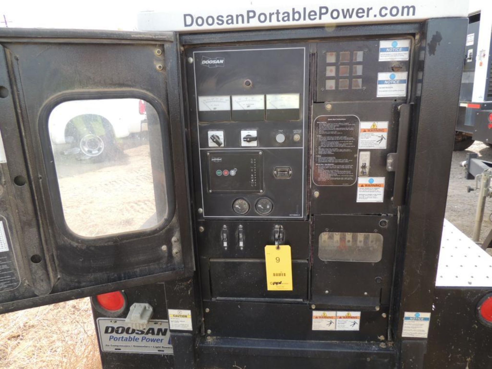 **NO TITLE** 2012 DOOSAN GENERATOR G25 MODEL G25WMI-2A-T41, S/N 442677UFWD61, 12,698 INDICATED HOURS - Image 3 of 3