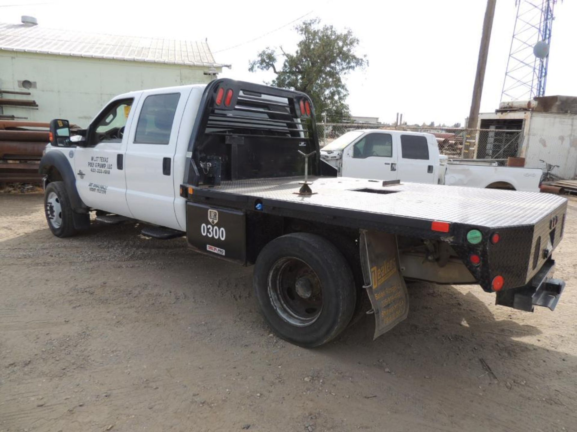 2014 FORD F450 XL SUPER DUTY CREW CAB, 9 ft. FLAT BED, DRW, 4X4, 6.7 LTR, AUTO TRANS, 72,483 MILES I - Image 6 of 6