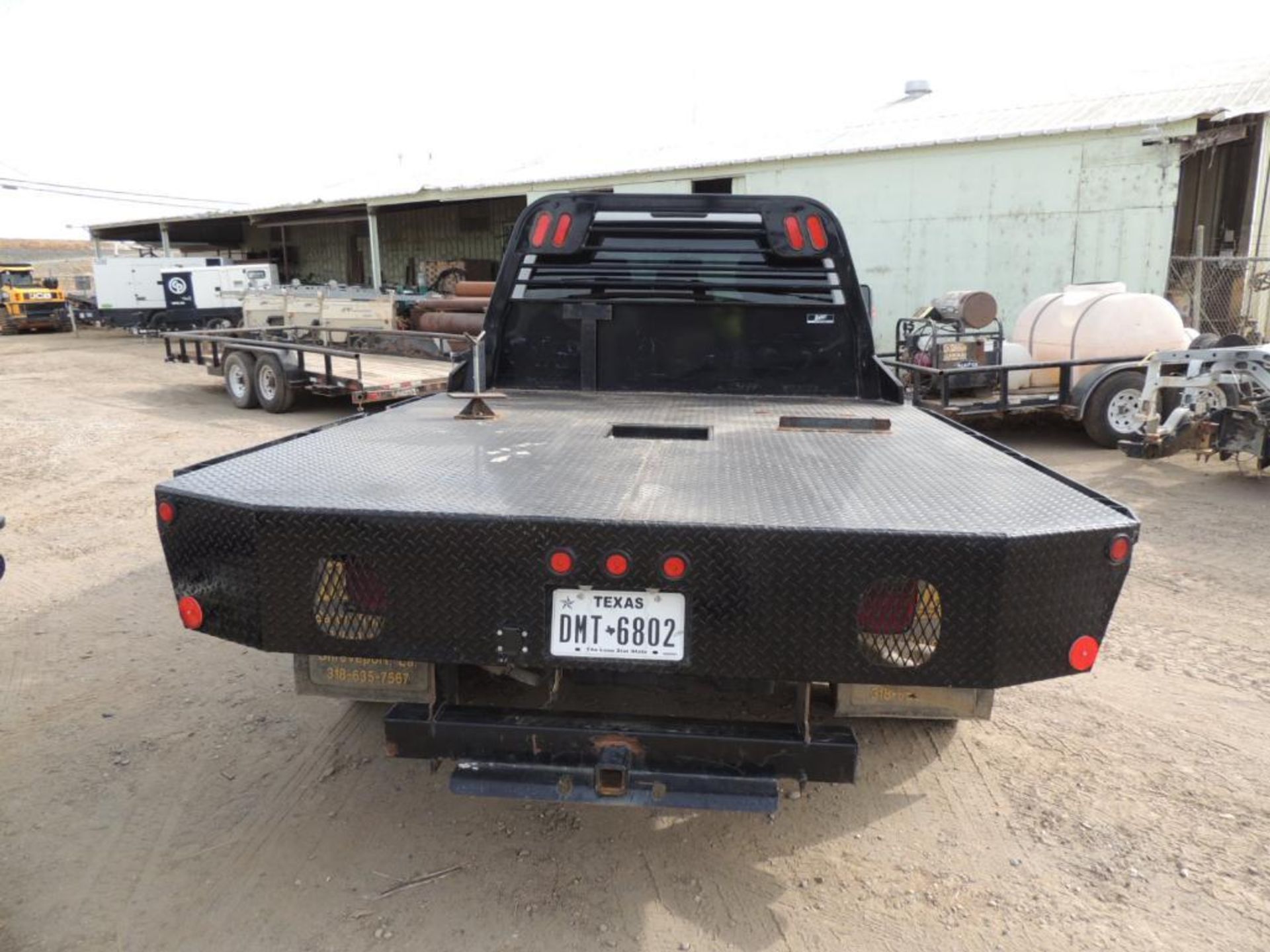 2014 FORD F450 XL SUPER DUTY CREW CAB, 9 ft. FLAT BED, DRW, 4X4, 6.7 LTR, AUTO TRANS, 72,483 MILES I - Image 5 of 6