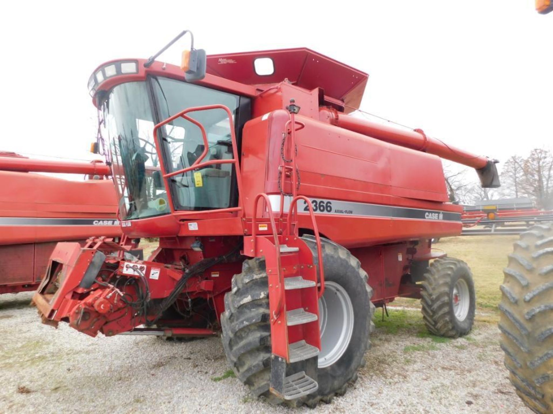 2001 Case-IH Axial Flow Combine Harvester Model 2366, S/N JJC0254662, 240 HP, Hydrostatic 3-Speed Tr