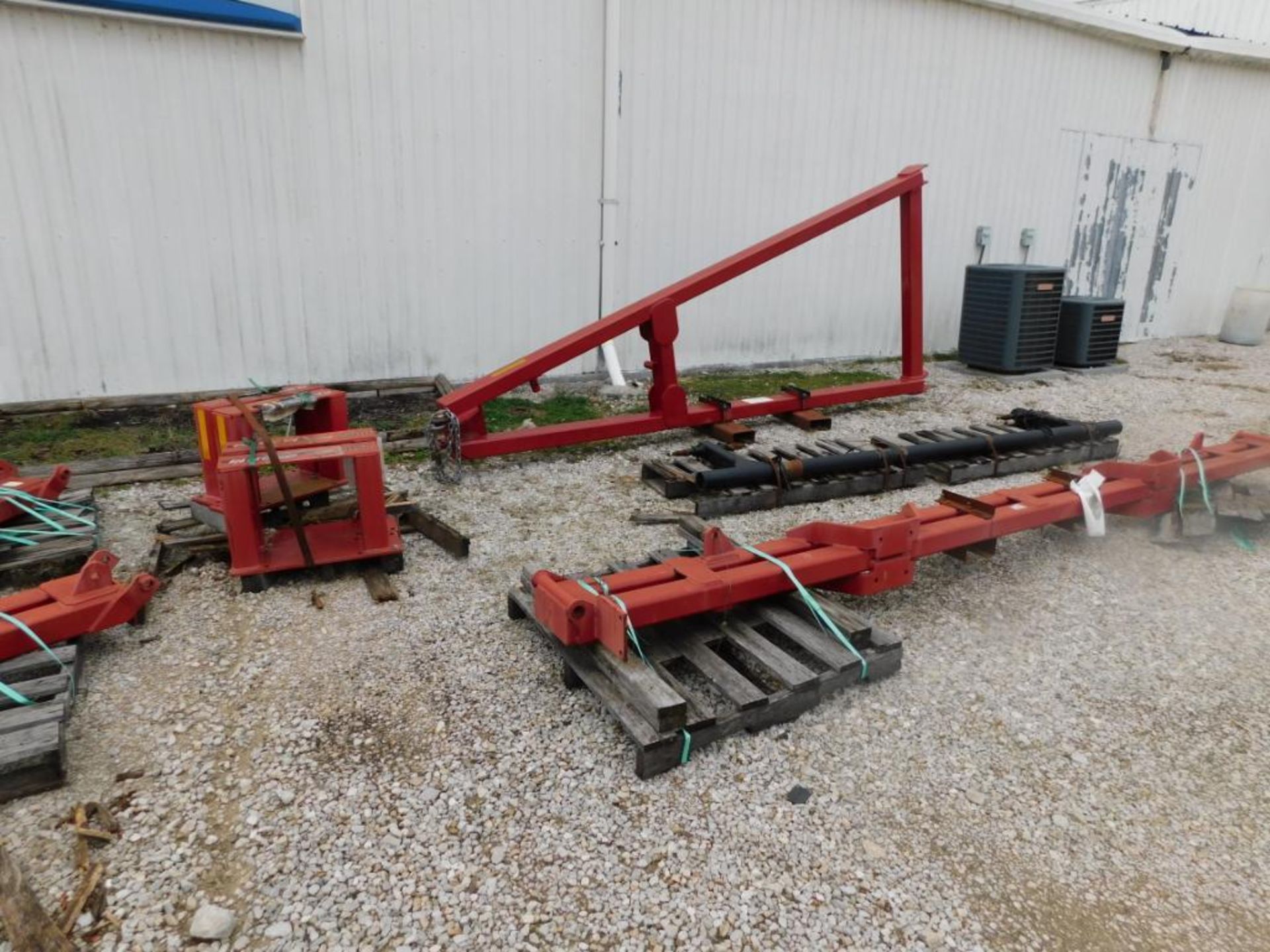 LOT: Assorted Tow Bars & Frames - Image 2 of 2