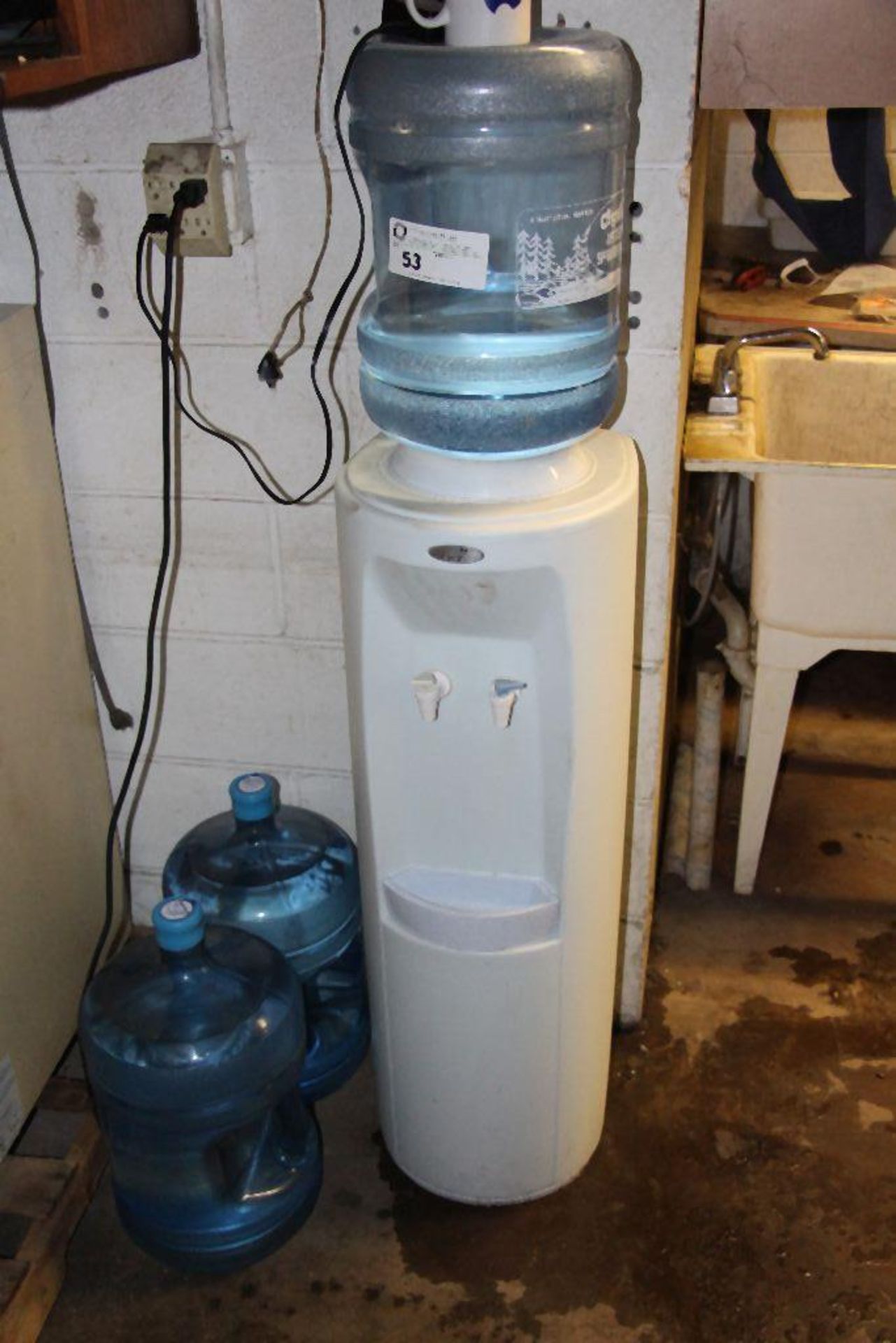 Oasis water dispenser