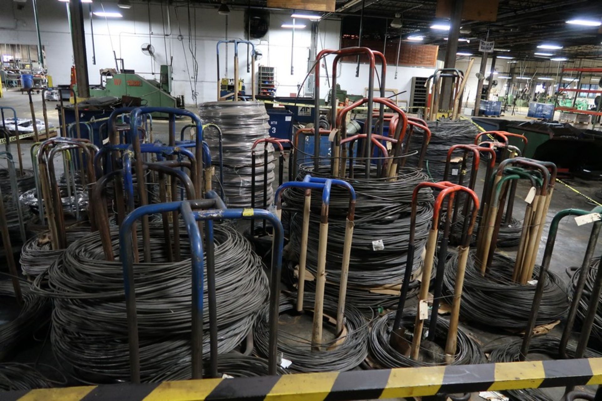Gigantic lot raw material coil stock, aluminum, steel, stainless, brass, bronze, copper, 41,886 lbs - Image 3 of 11