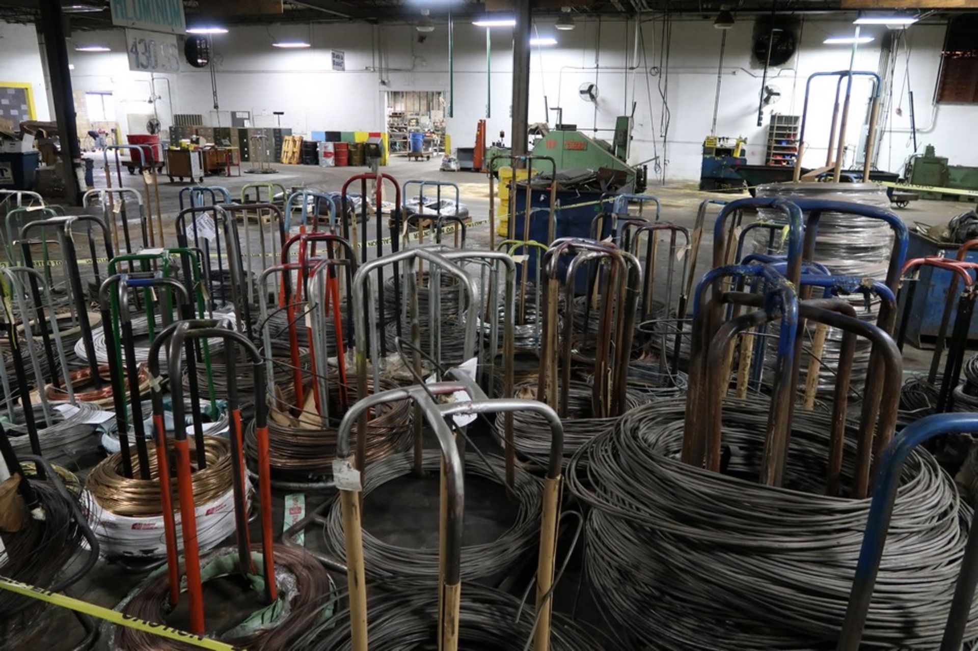 Gigantic lot raw material coil stock, aluminum, steel, stainless, brass, bronze, copper, 41,886 lbs - Image 4 of 11