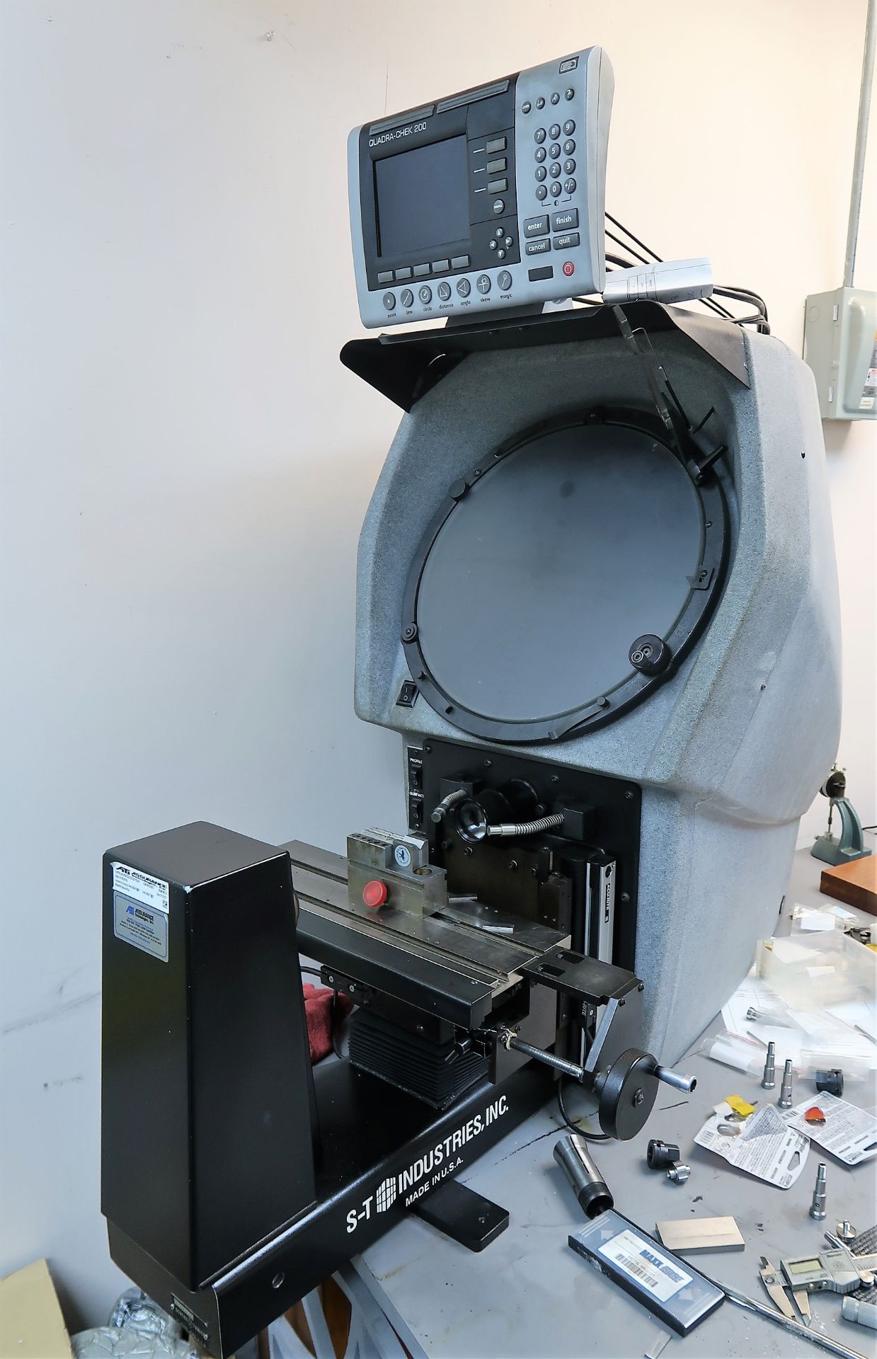 14" SCHERR TUMICO MODEL 20-3500 OPTICAL COMPARATOR WITH QUADRA-CHEK 200 DRO AND PROBE