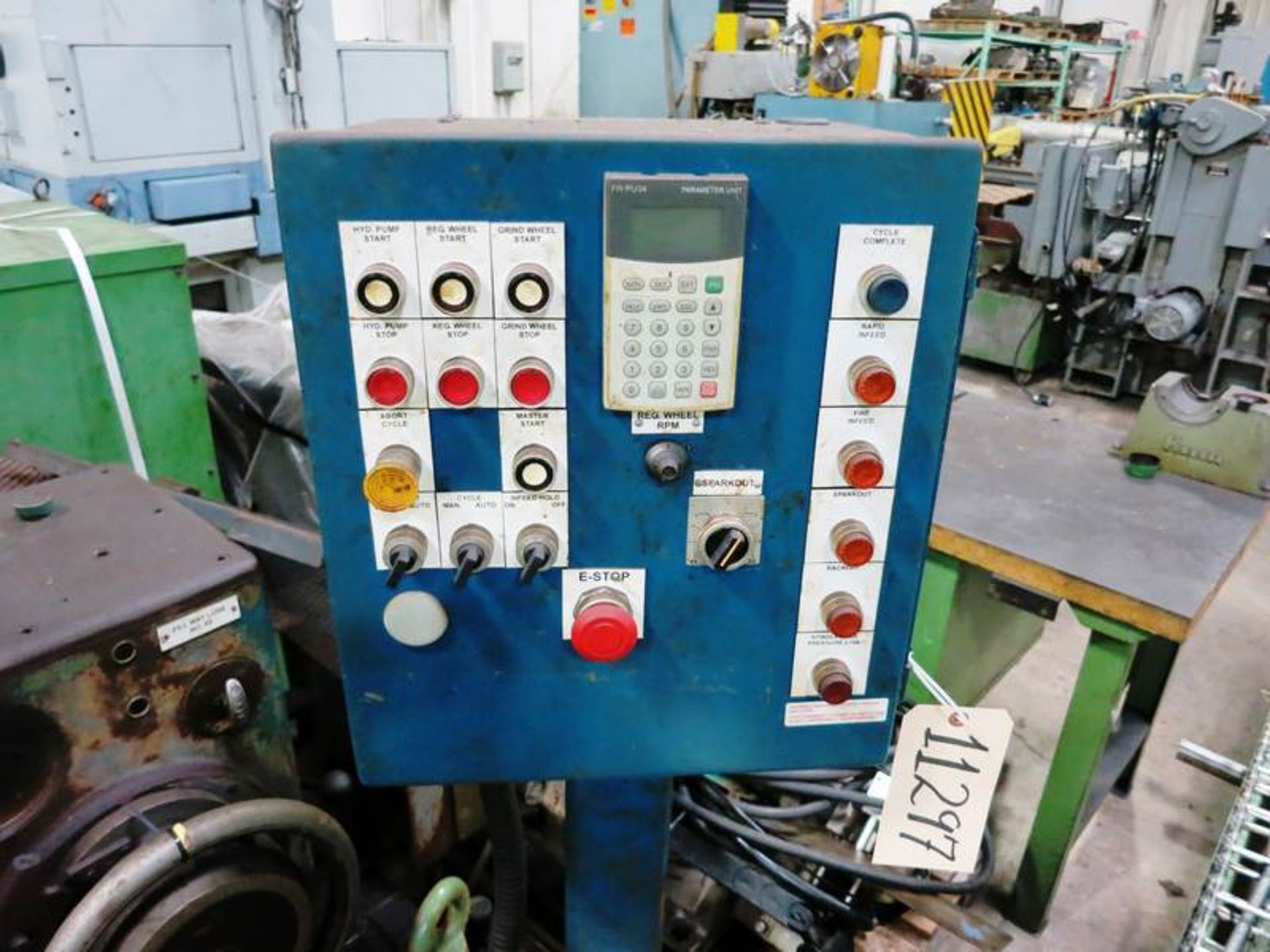 Cincinnati 220-8 Centerless Grinder Infeed Auto Cycle, S/N 2M2H5FV-40, Nw 2006 - Image 3 of 7