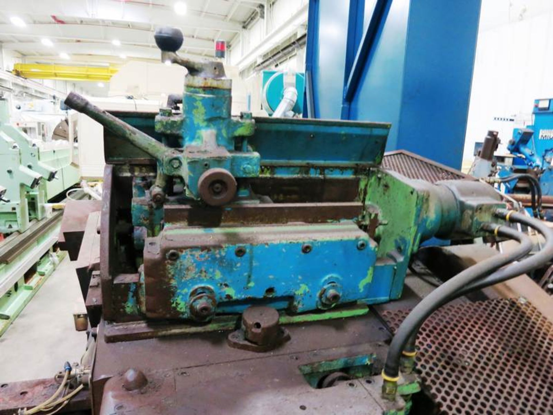 Cincinnati 220-8 Centerless Grinder Infeed Auto Cycle, S/N 2M2H5FV-40, Nw 2006 - Image 5 of 7