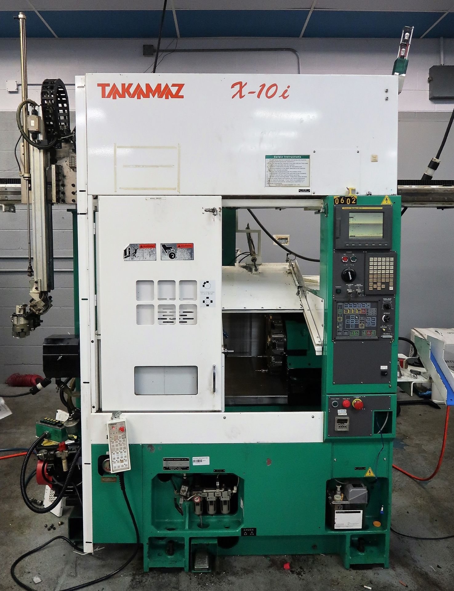 TAKAMAZ X-10I CNC TURNING CENTER WITH AUTO LOAD/UNLOADER ROBOT I, s/n 754161