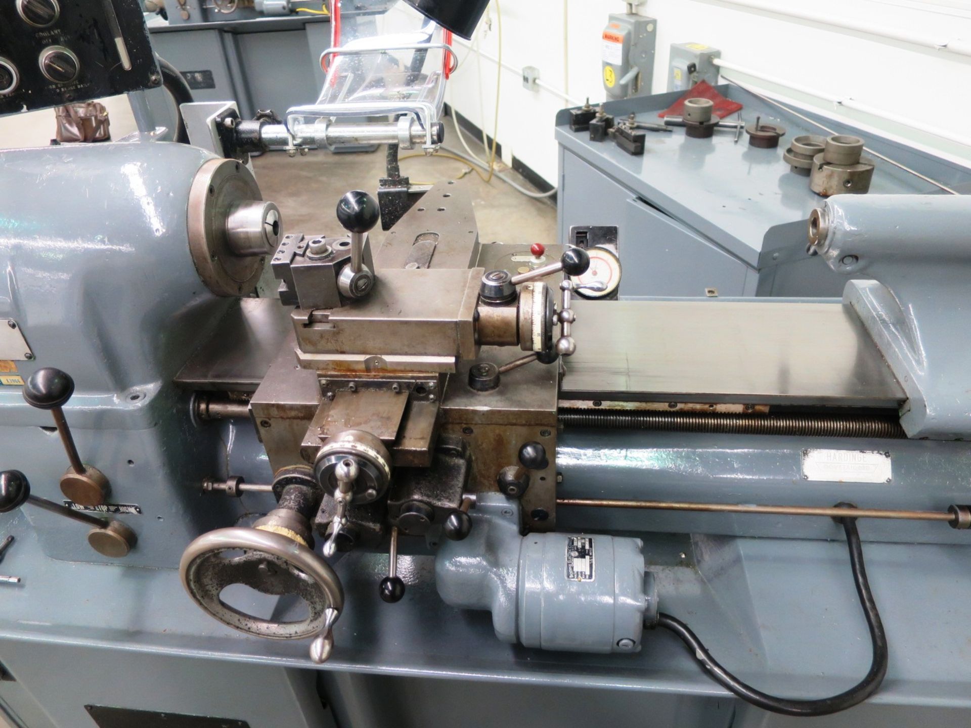 11"X18" HARDINGE HLV-H PRECISION TOOLMAKERS LATHE W/INCH THREADING, S/N HLVH-4907 - Image 2 of 11