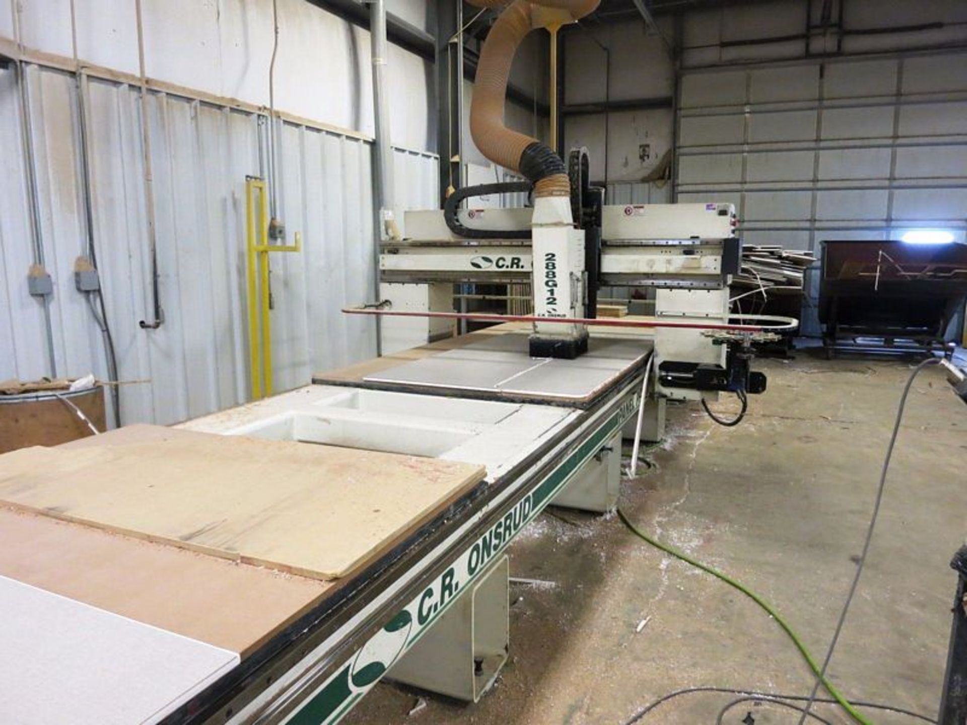 31.5' x 5' C.R. ONSRUD MDL 288G12 PANEL PRO 3-AXIS CNC MOVING GANTRY ROUTER, S/N 884040, NEW 2004