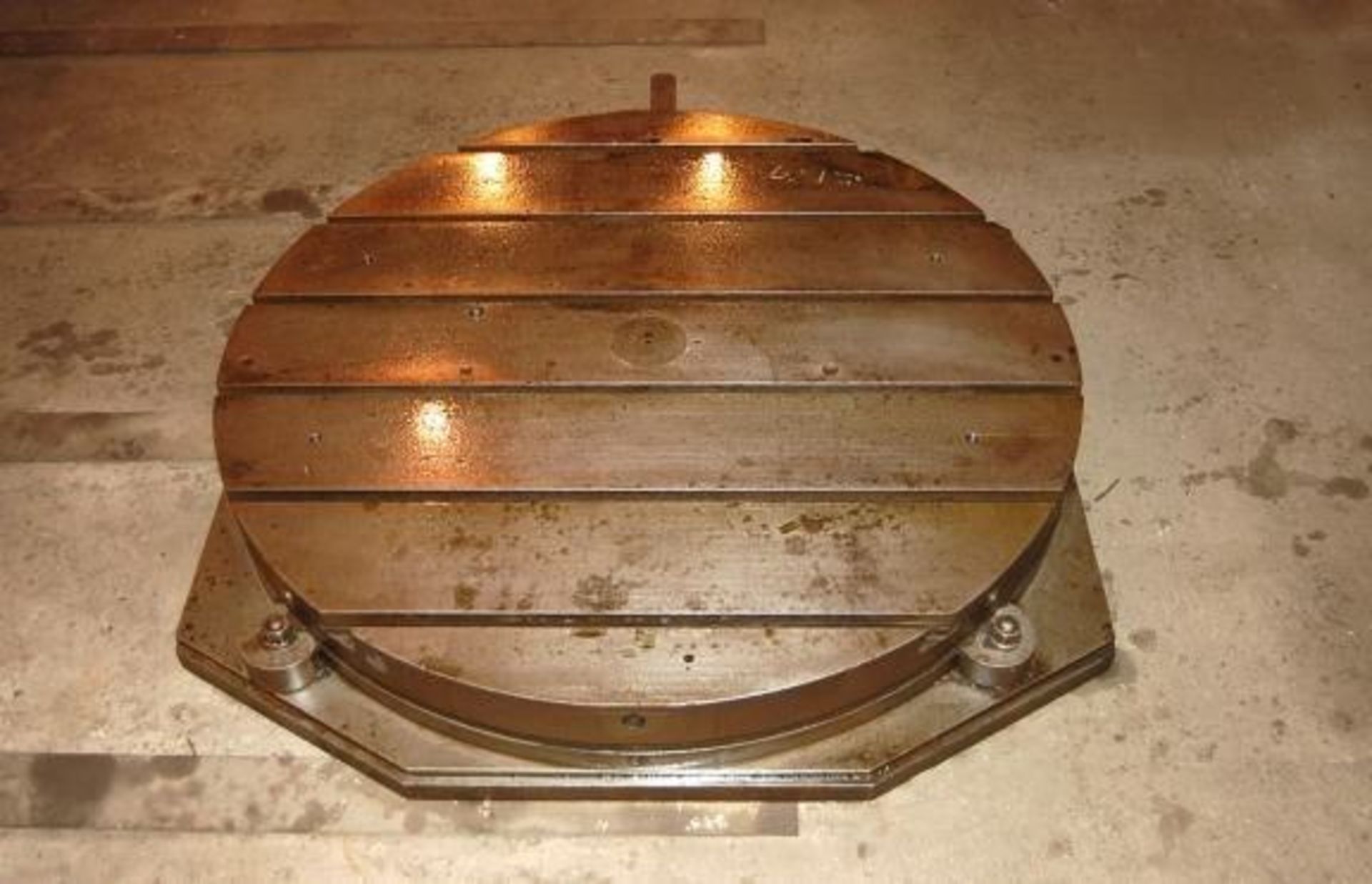 48" T-SLOTTED ROTARY TABLE - Image 3 of 6