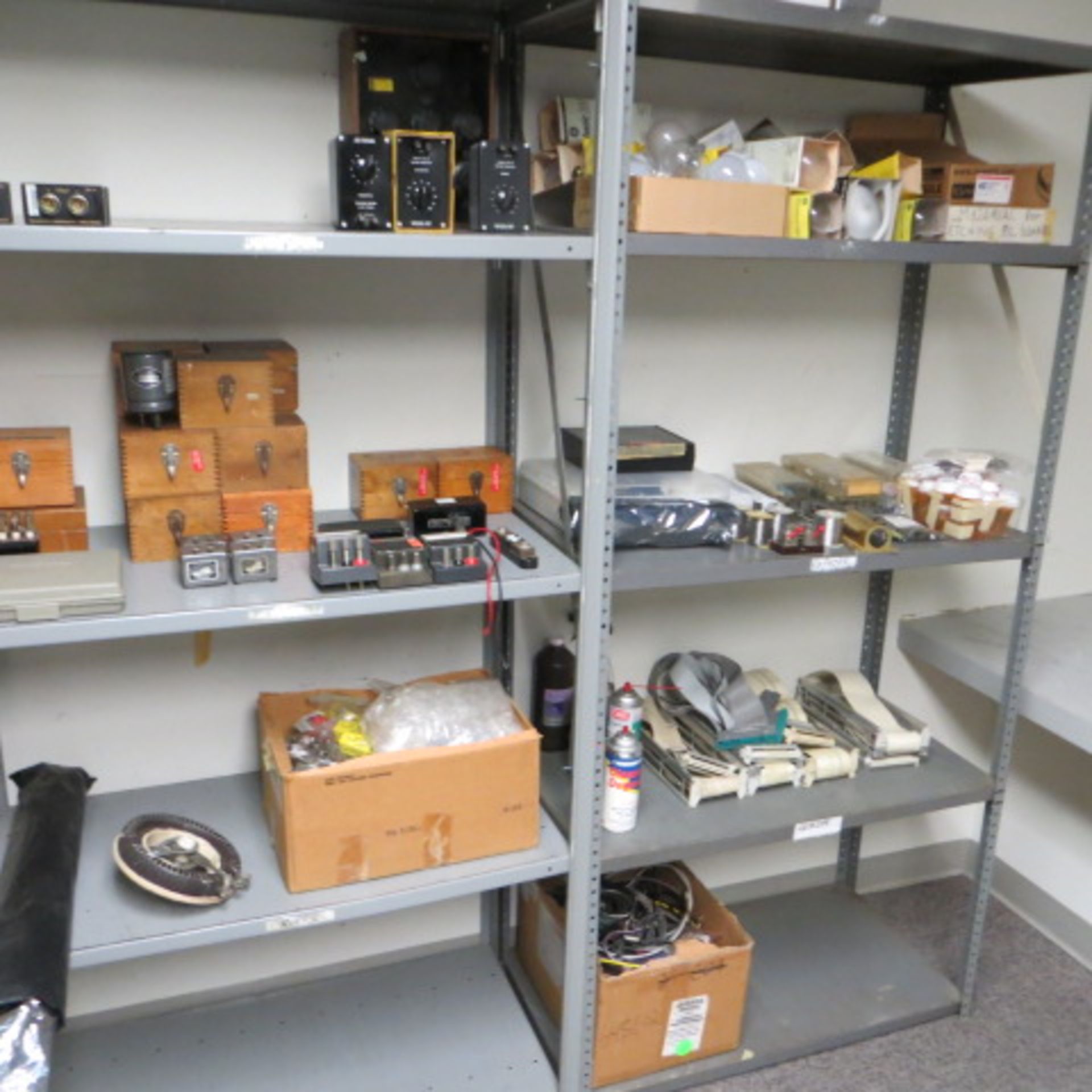 CONTENTS OF ROOM (ELECTRICAL SUPPLIES) - Image 2 of 5