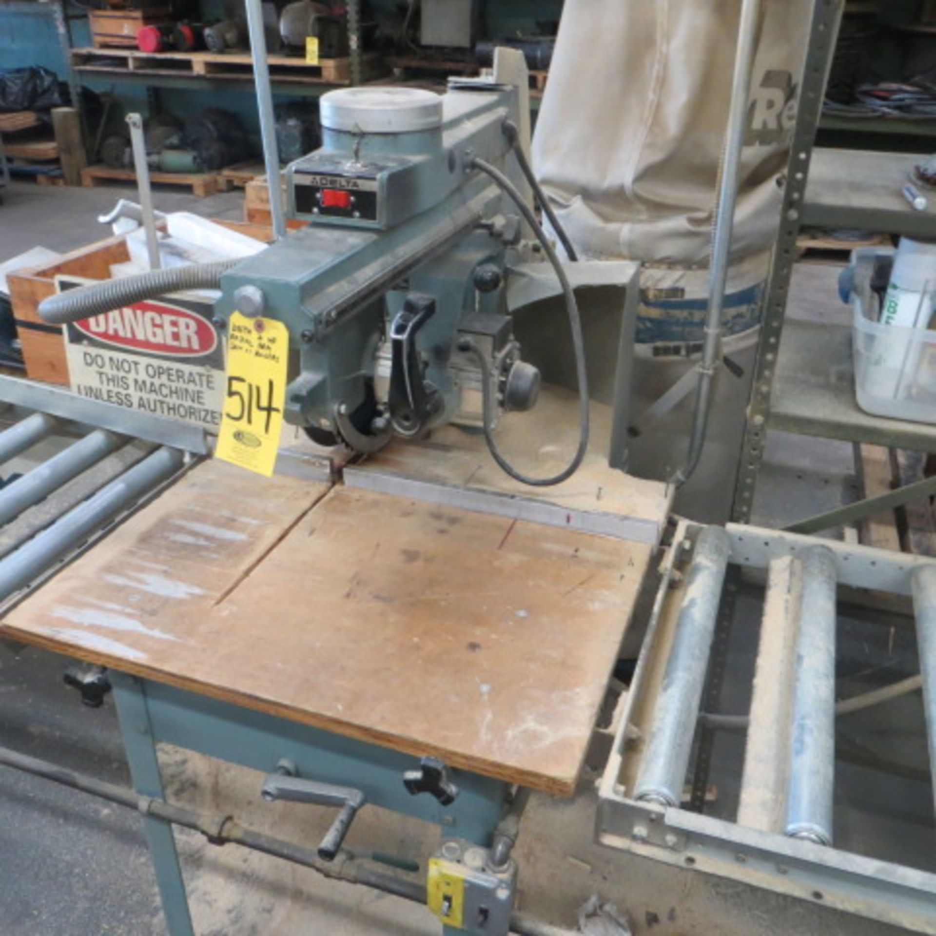 DELTA 2HP RADIAL ARM SAW W/ROLLERS